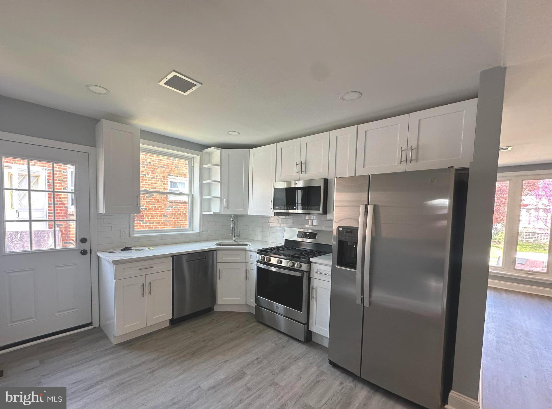 SOMERTON - Residential Lease