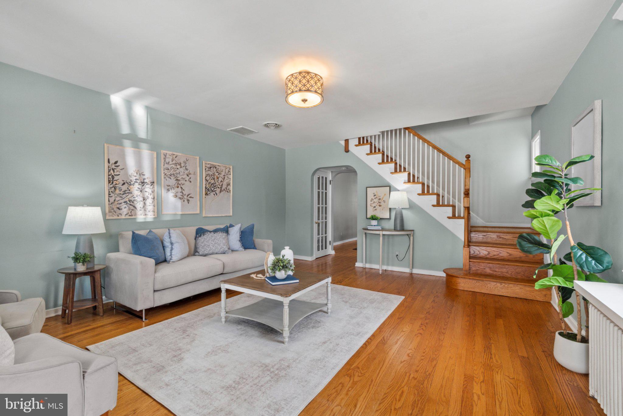 10 SANFORD AVENUE