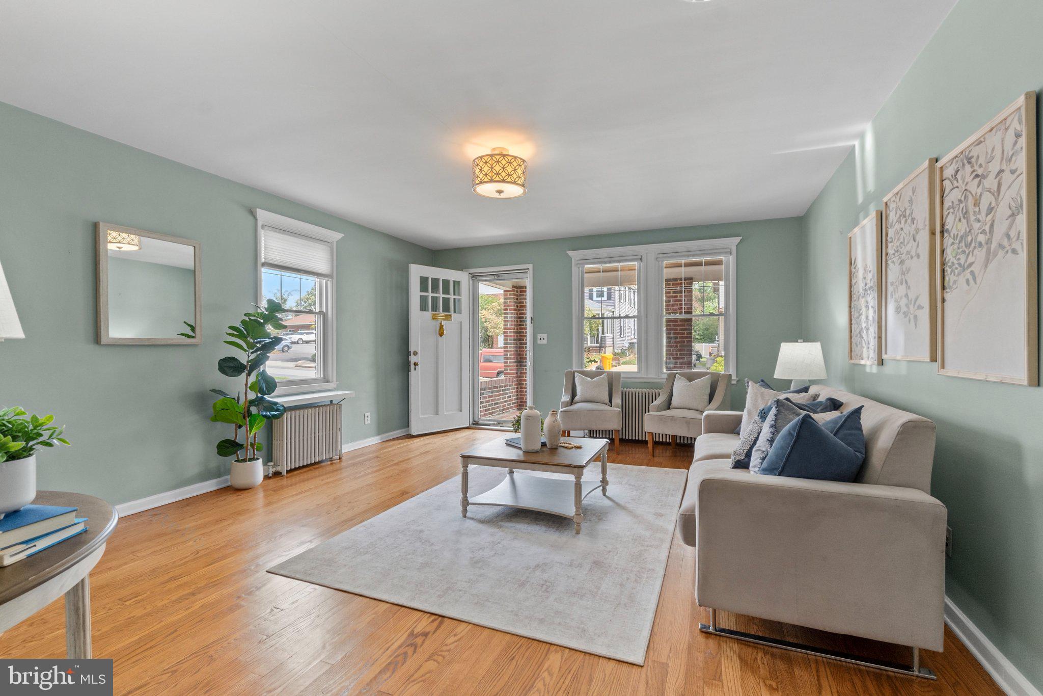 10 SANFORD AVENUE