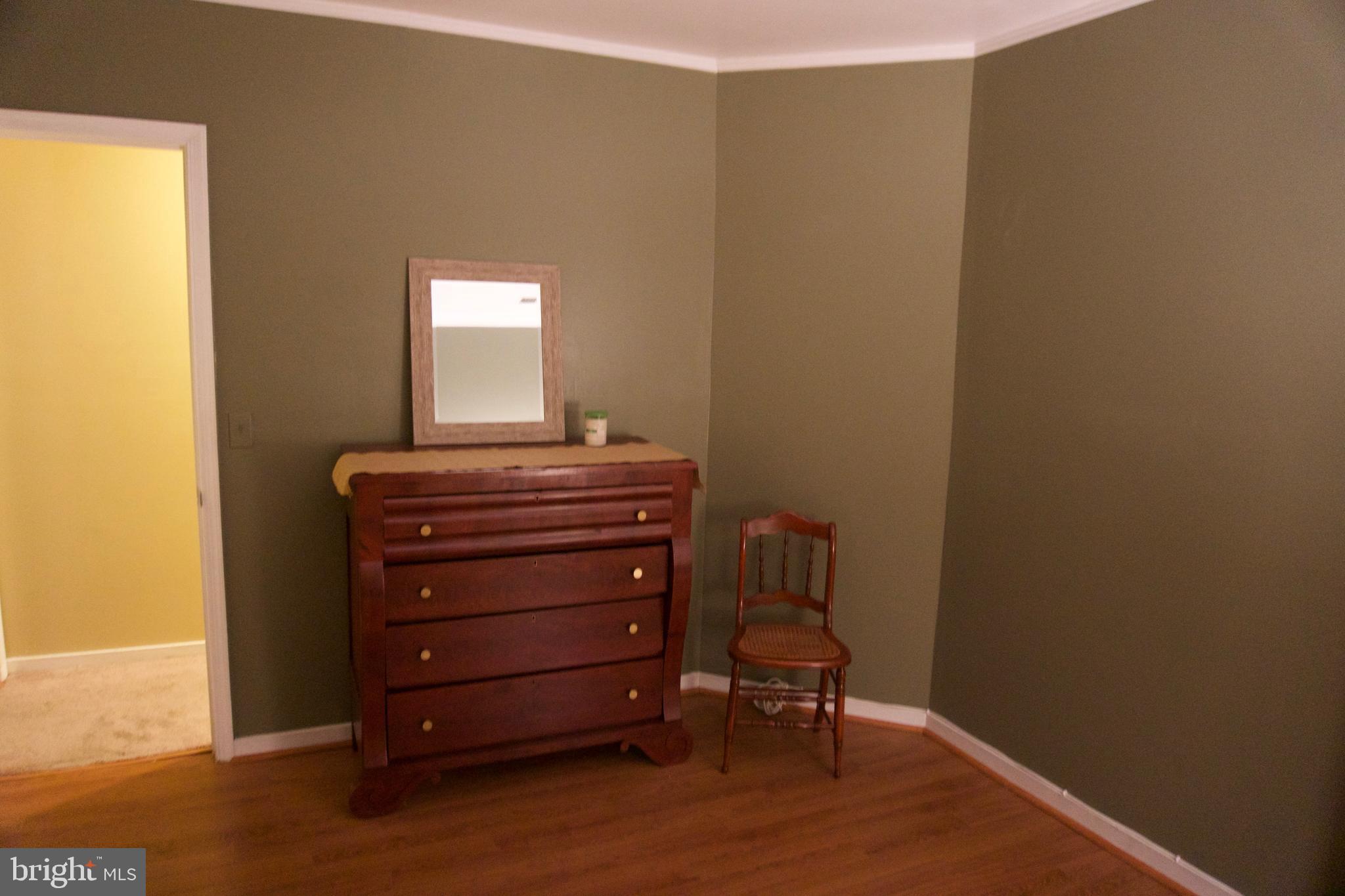 UNION SQUARE - Residential Lease