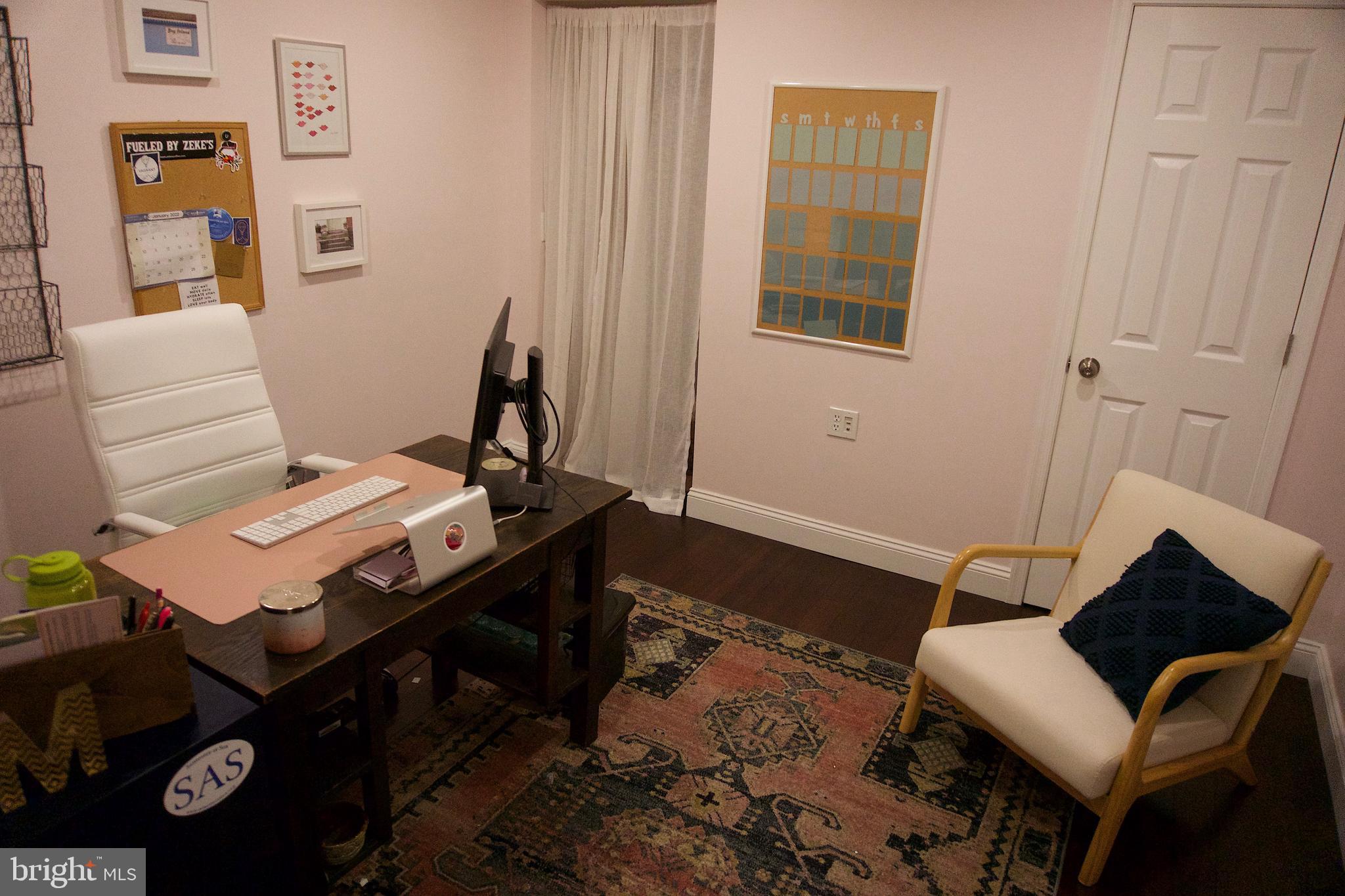 UNION SQUARE - Residential Lease