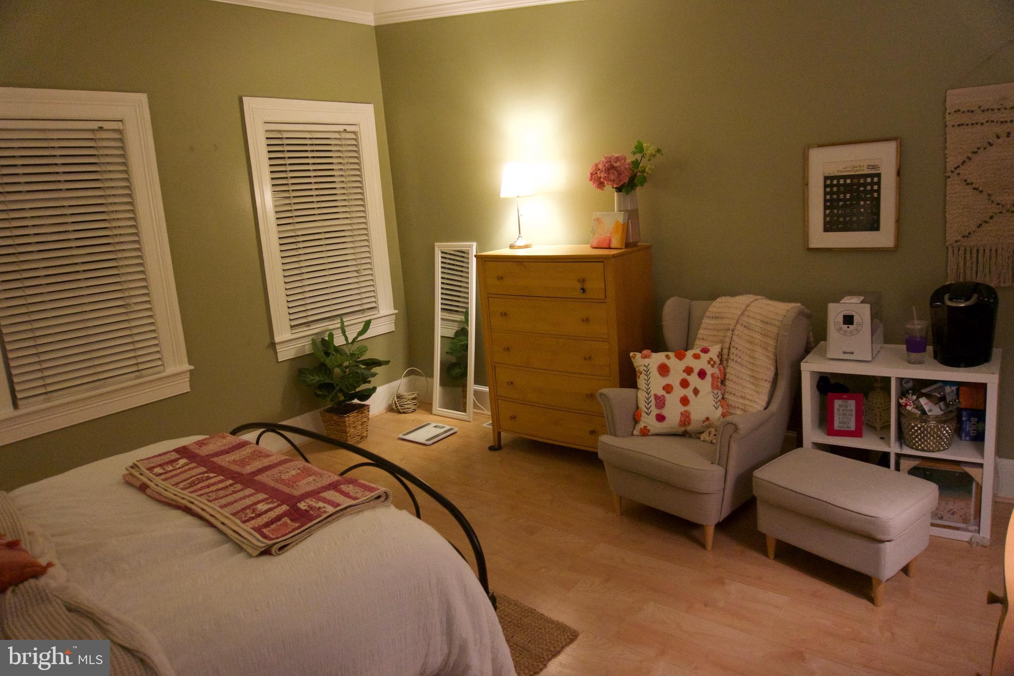 UNION SQUARE - Residential Lease