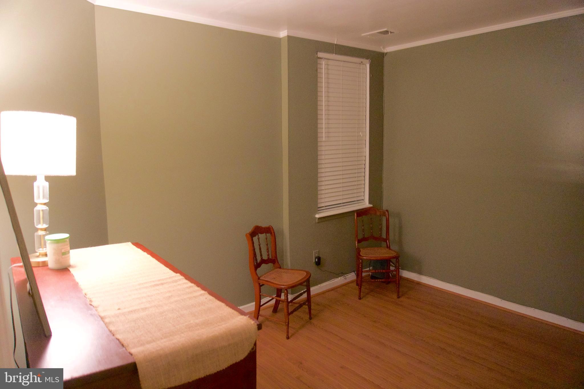 UNION SQUARE - Residential Lease