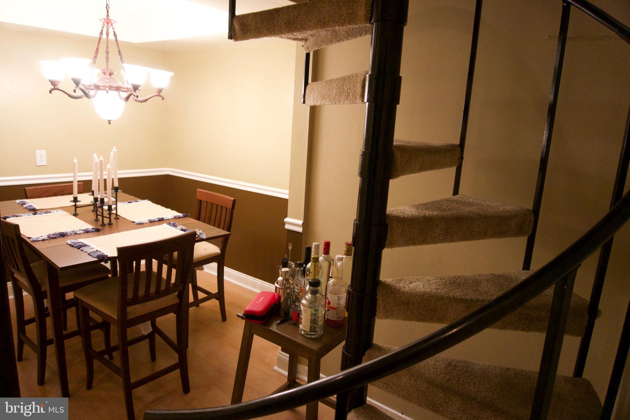 UNION SQUARE - Residential Lease