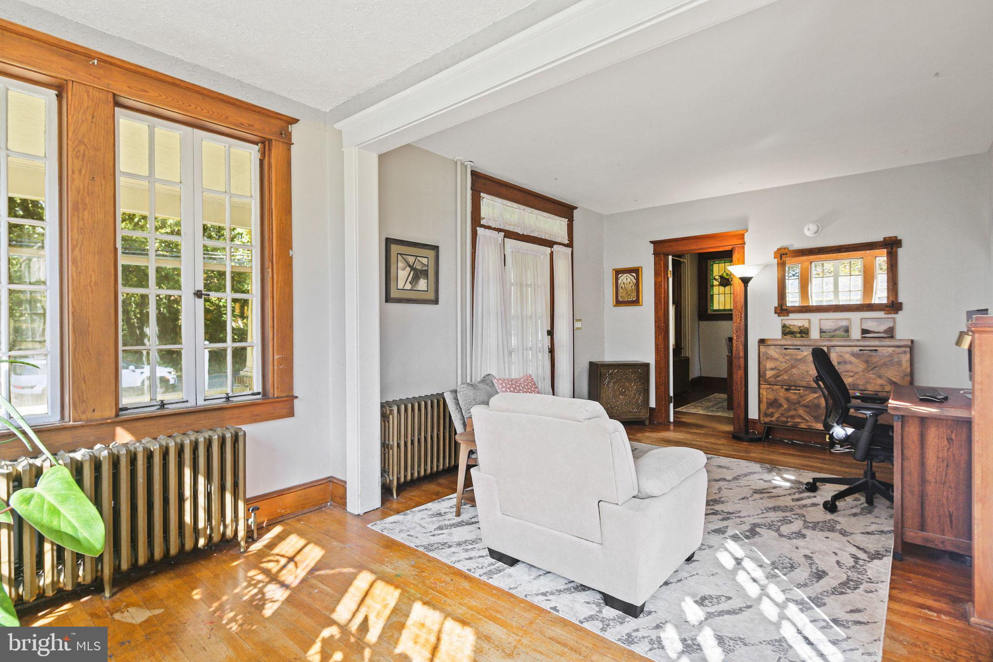 HILLCREST - Residential