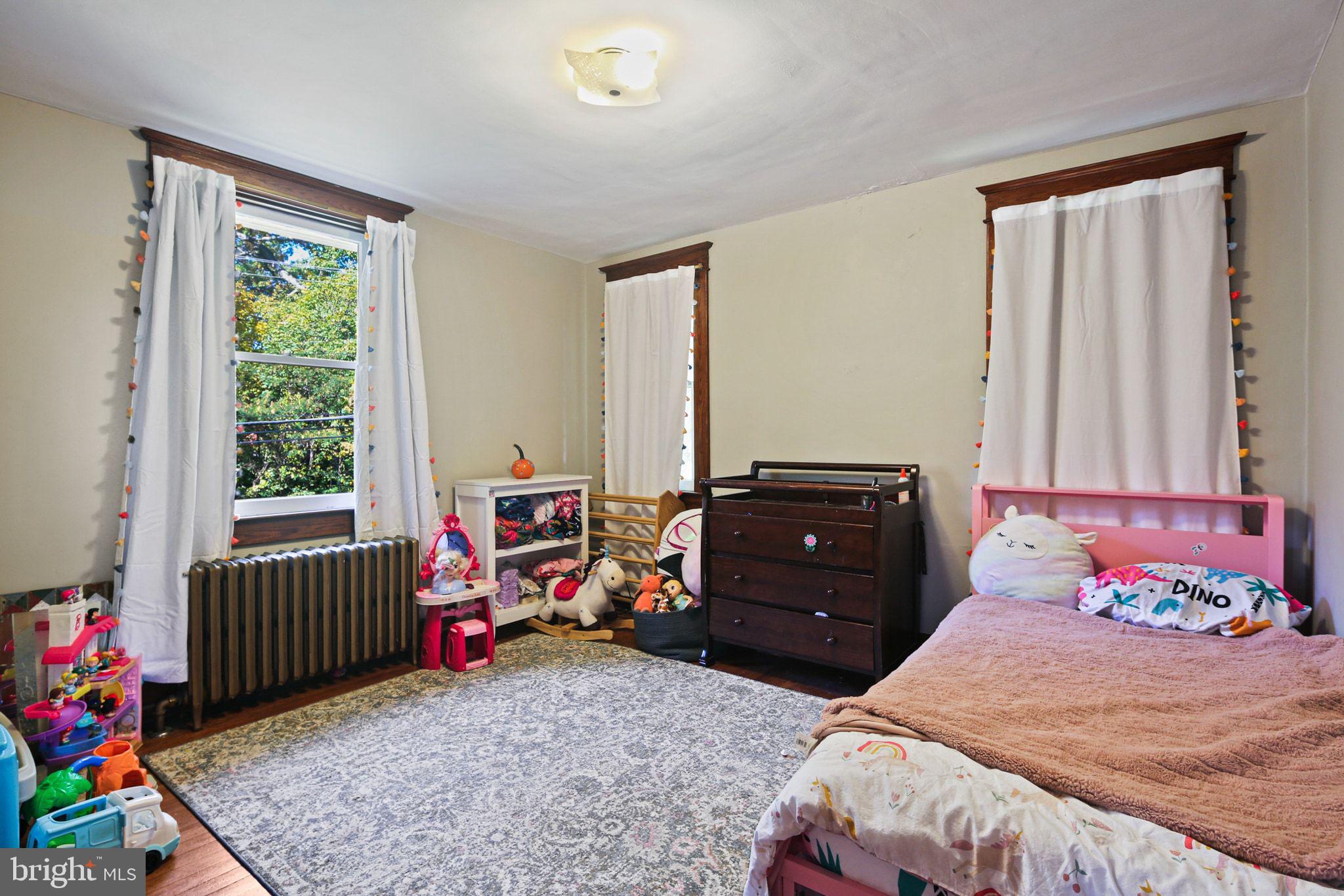 HILLCREST - Residential