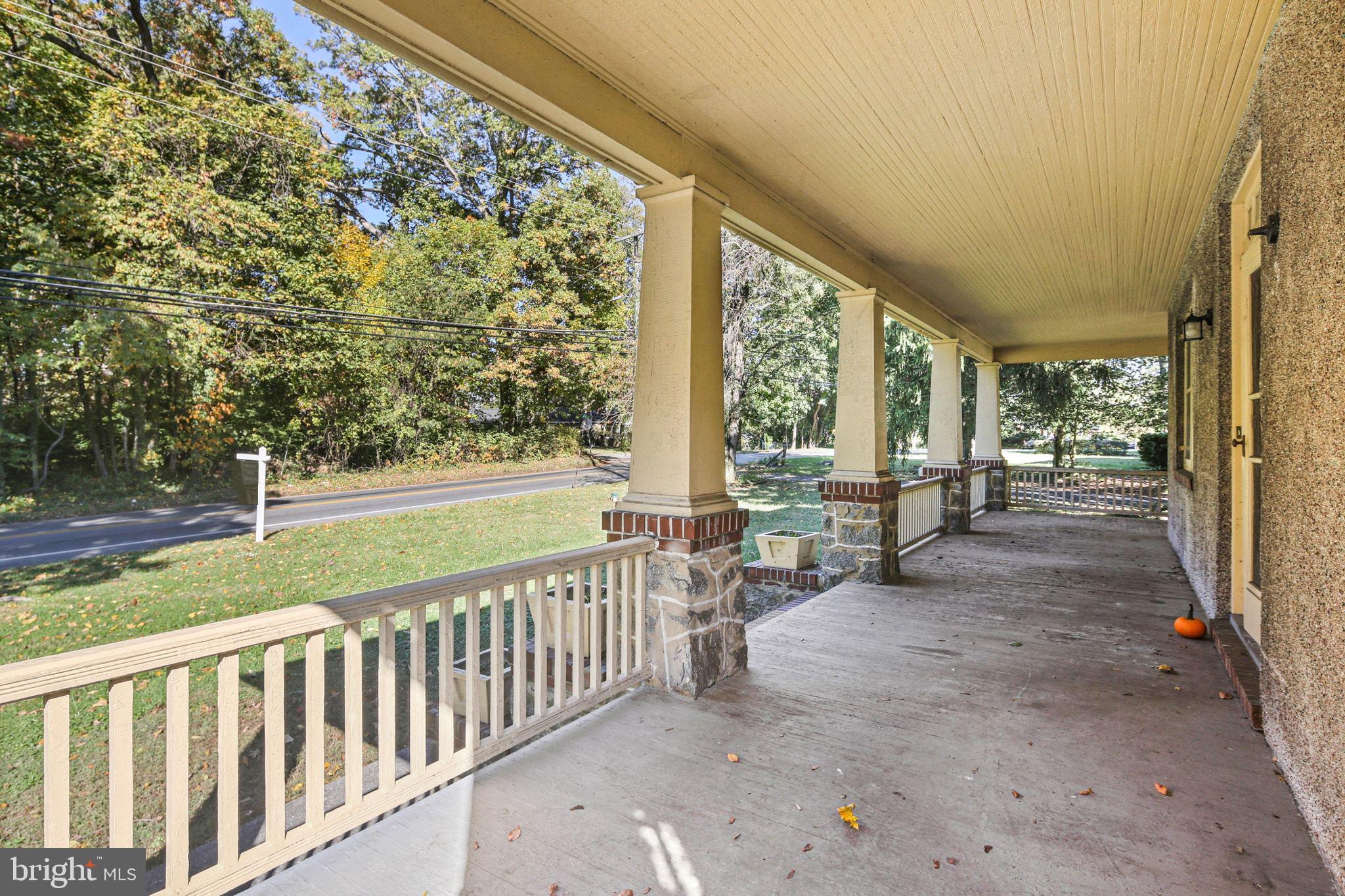 HILLCREST - Residential