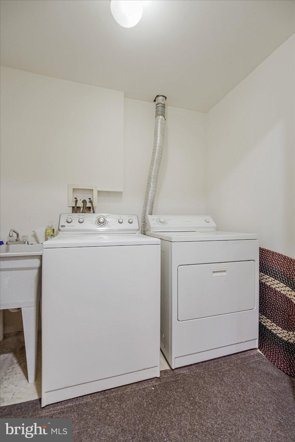 COLLINGTON ESTATES - Residential