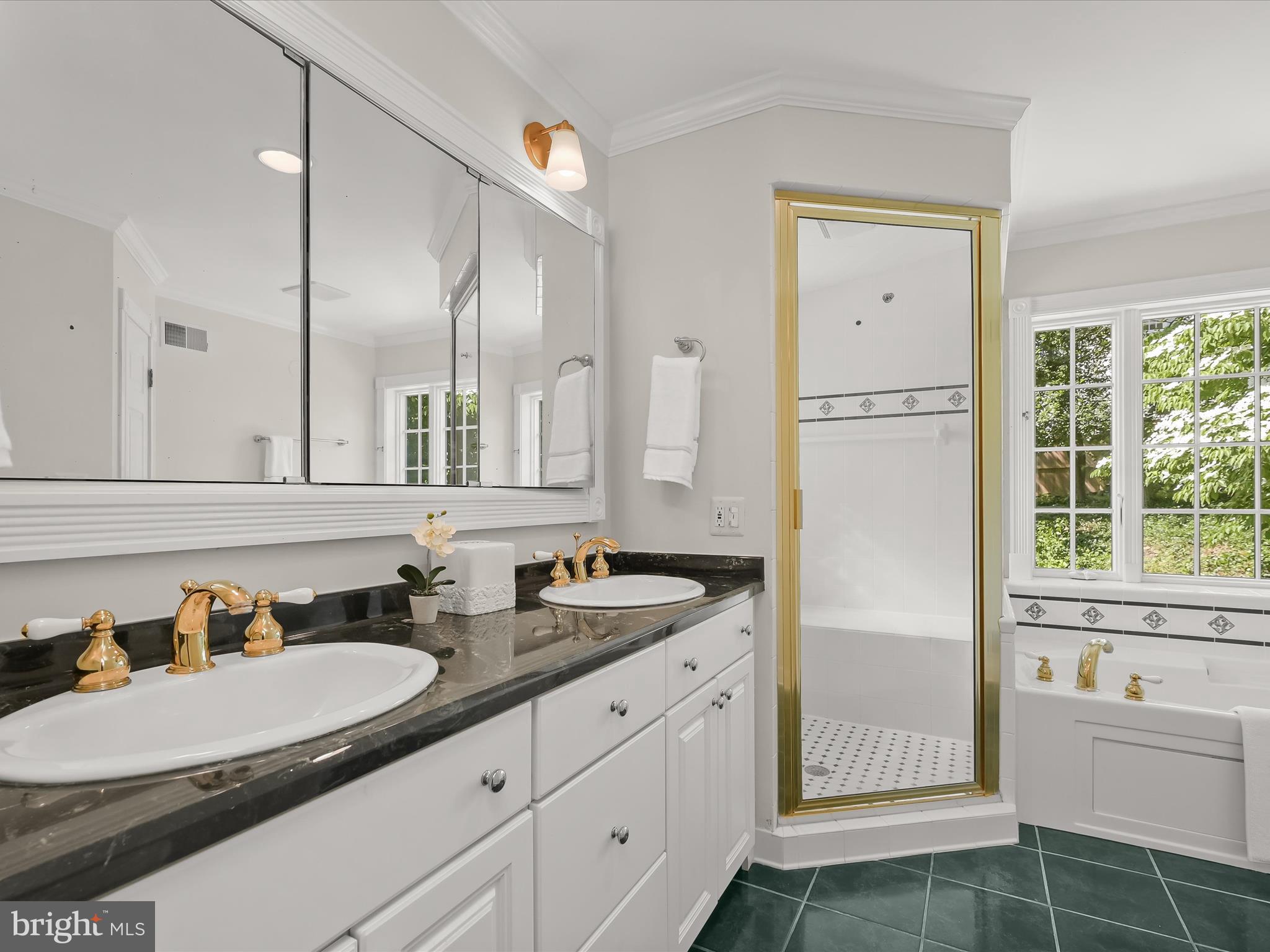 WESTMORELAND HILLS - Residential