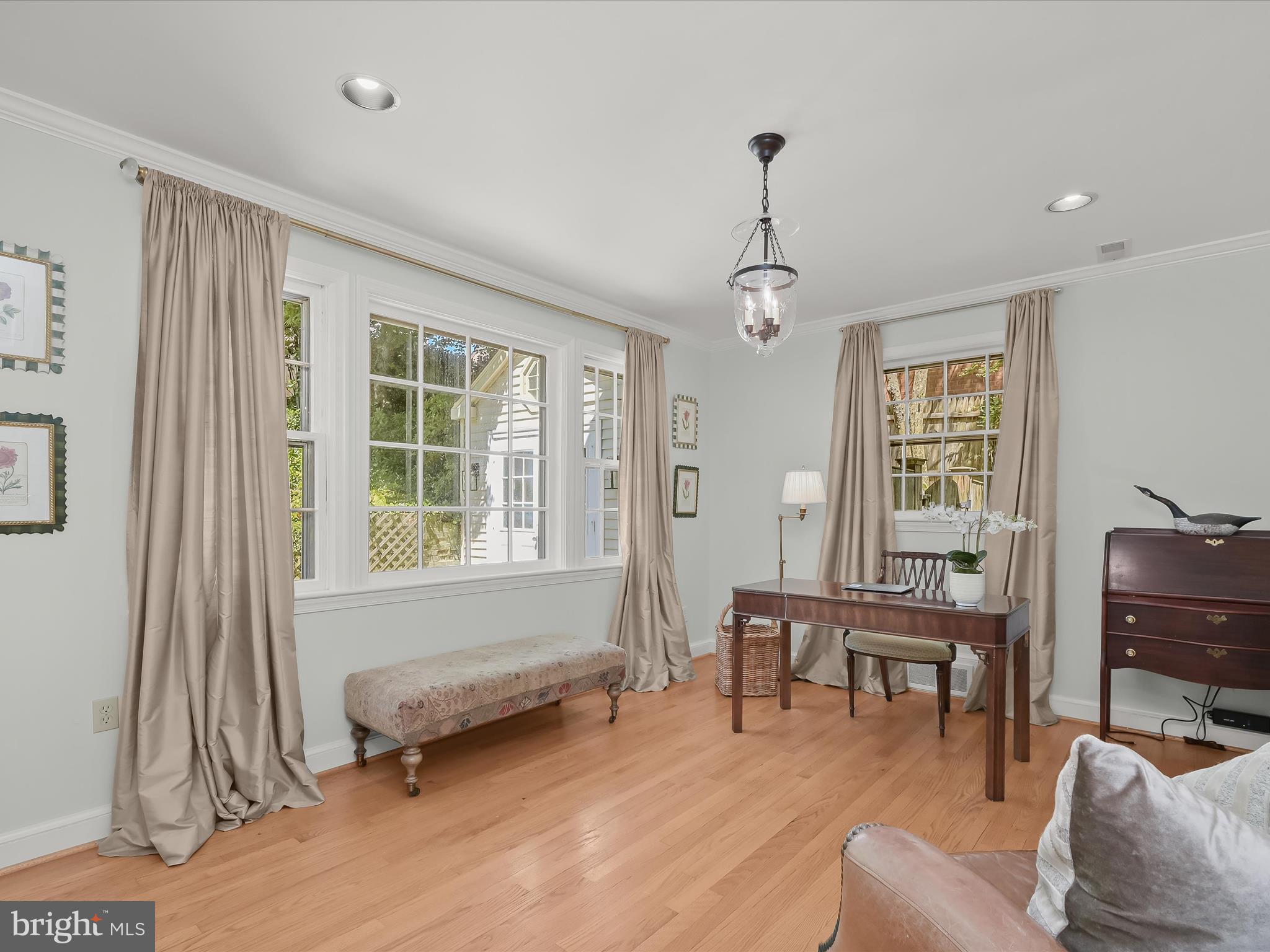 WESTMORELAND HILLS - Residential