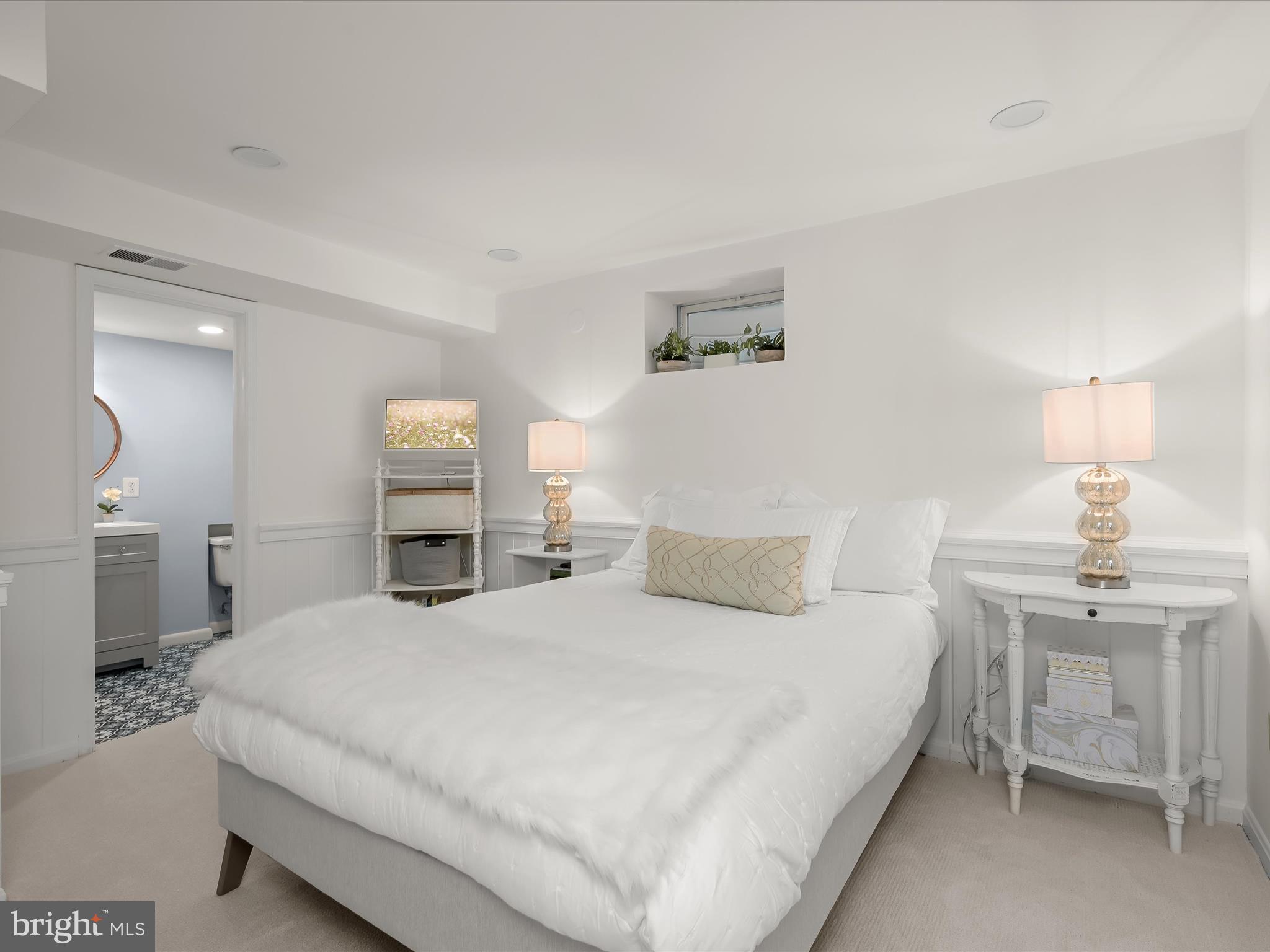 WESTMORELAND HILLS - Residential