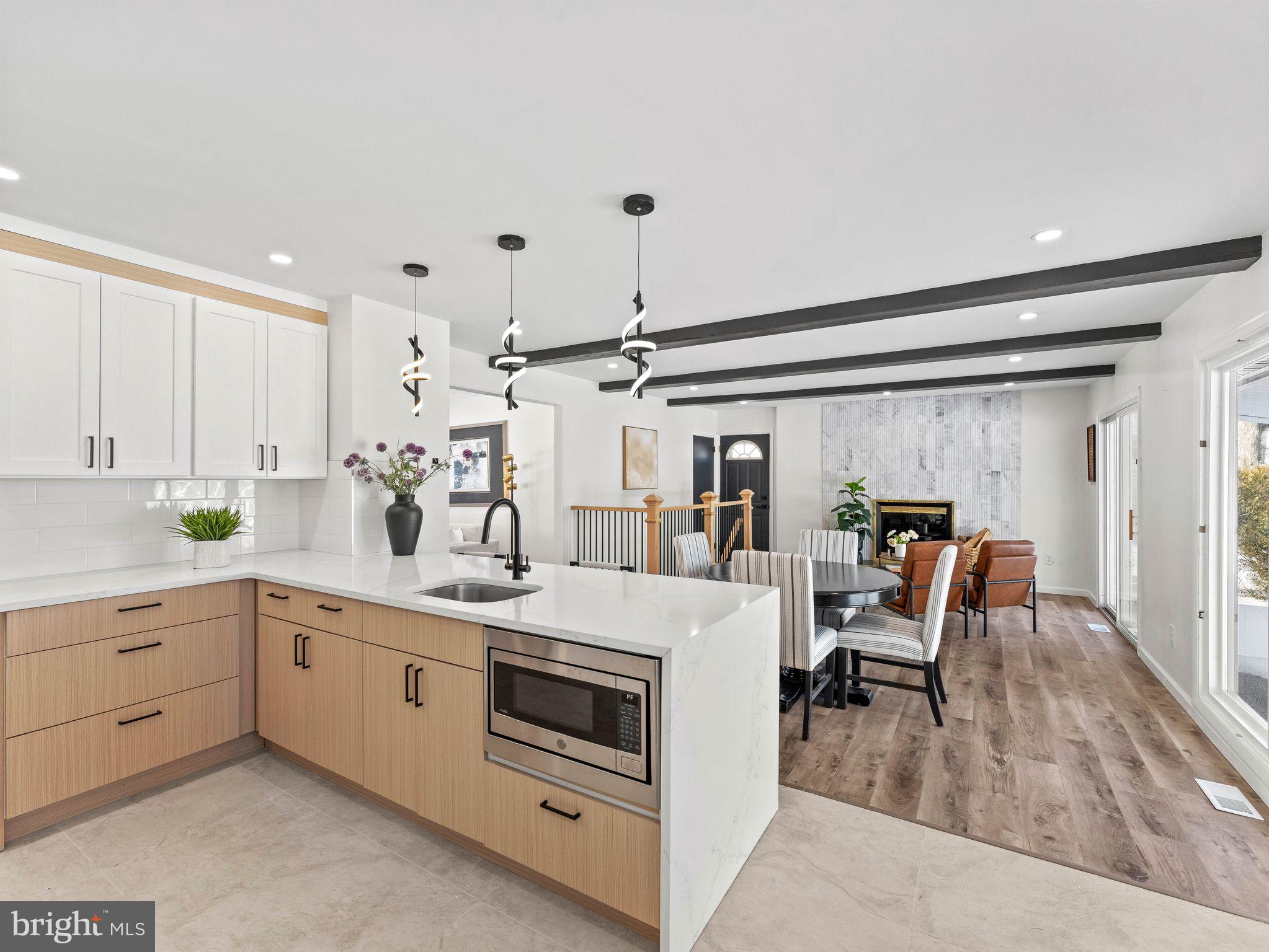 443 VALLEY RUN DRIVE