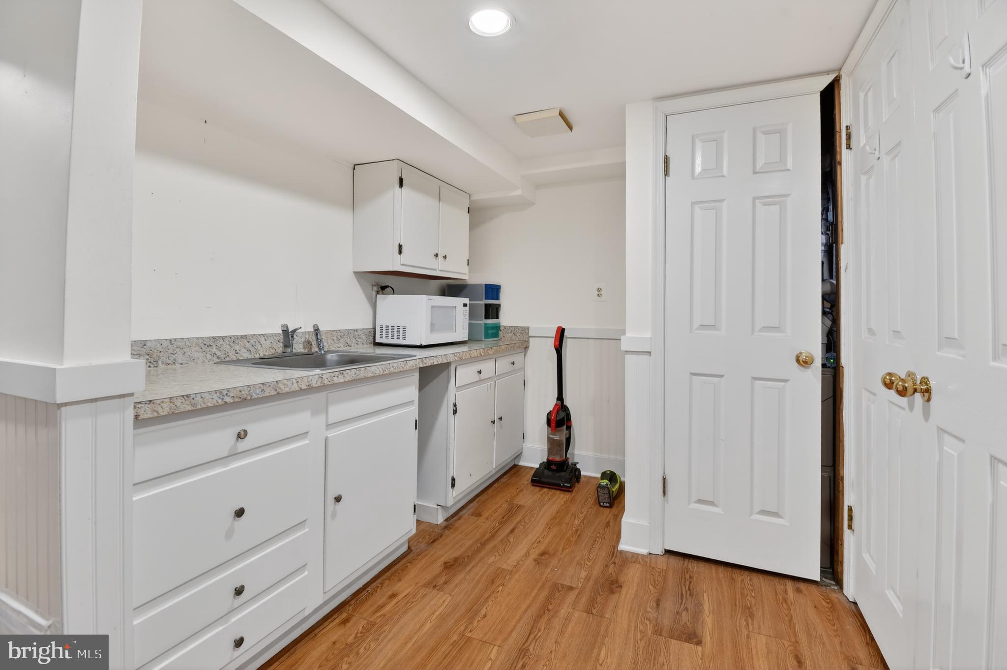 WOODSIDE - Residential