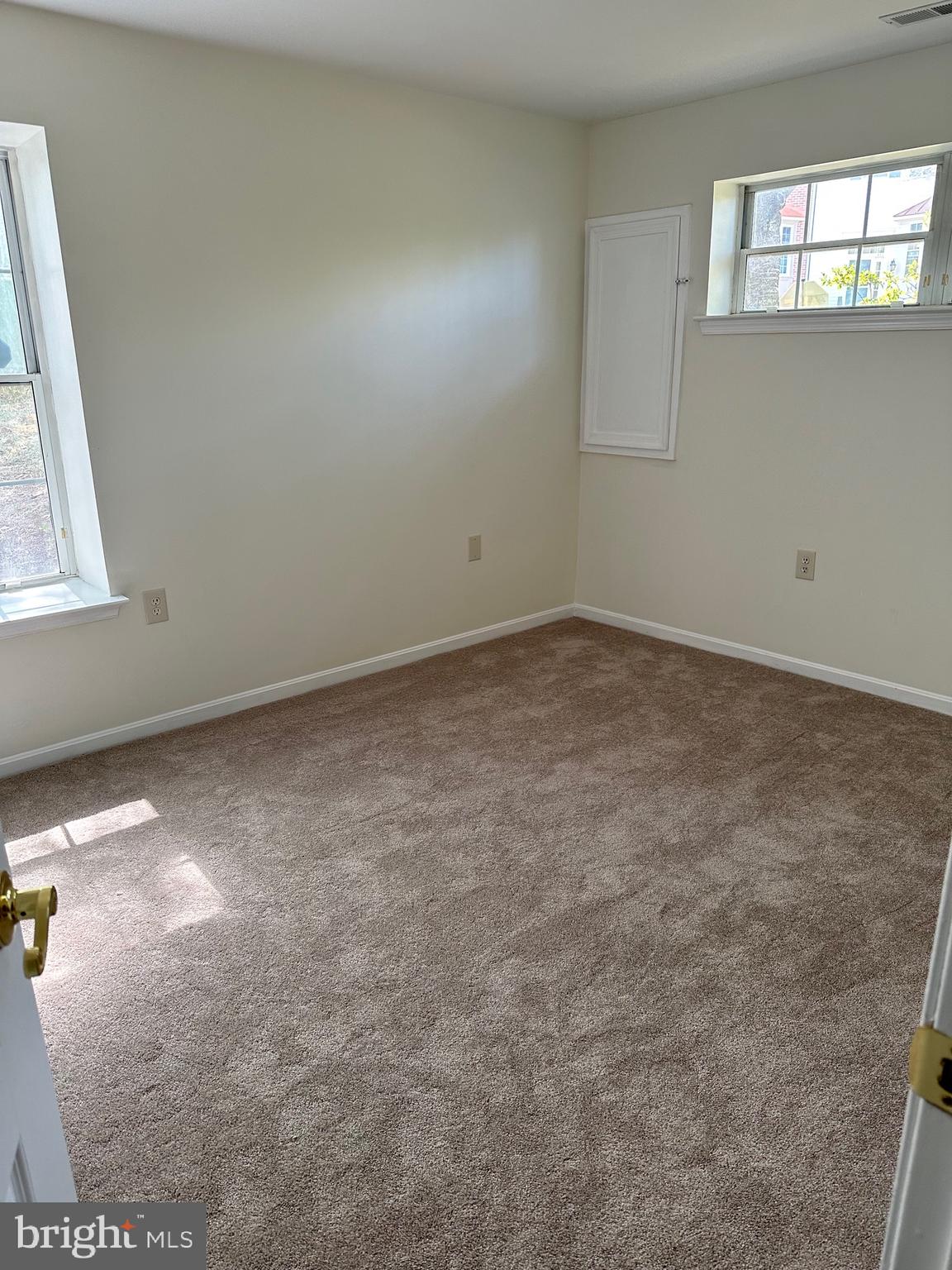 TUSCARORA KNOLLS - Residential