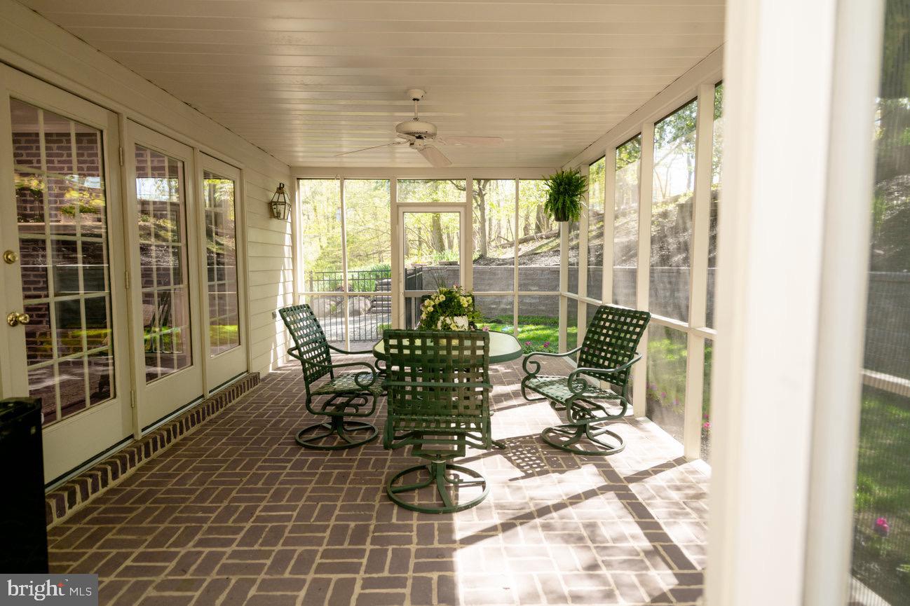 STONEY RUN - Residential