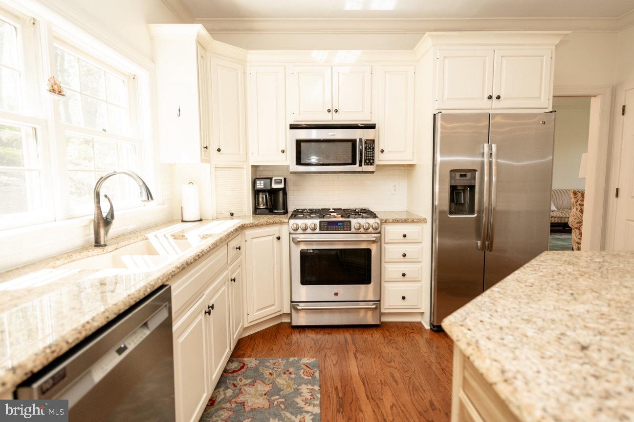 STONEY RUN - Residential