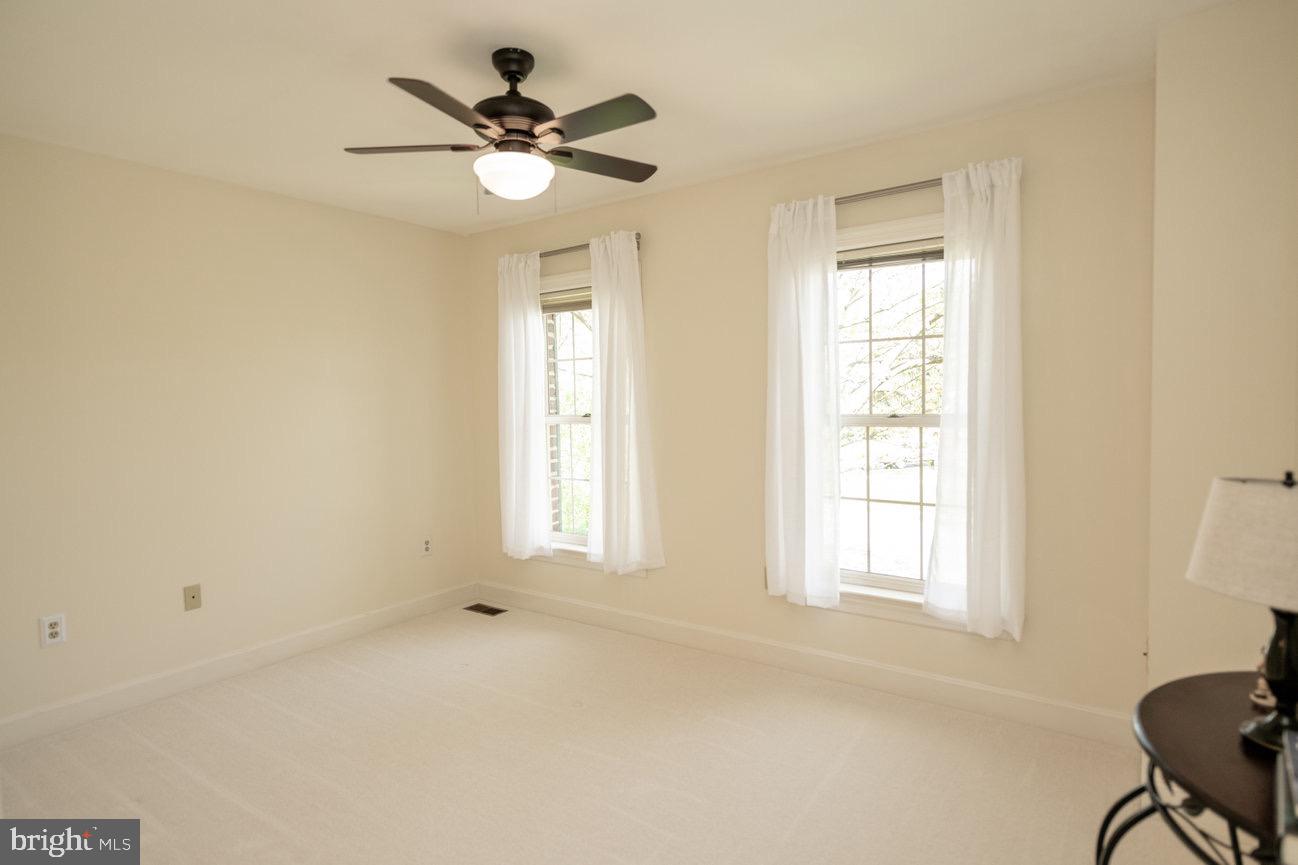 STONEY RUN - Residential