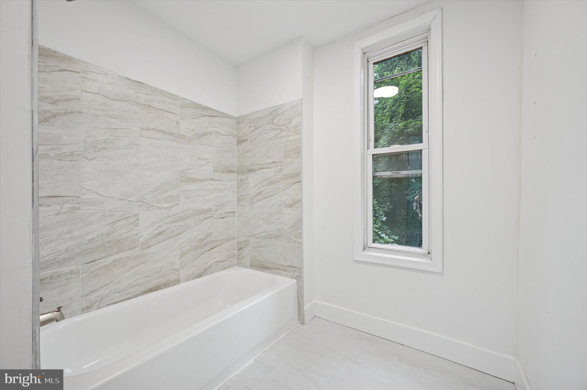 GERMANTOWN (EAST) - Residential