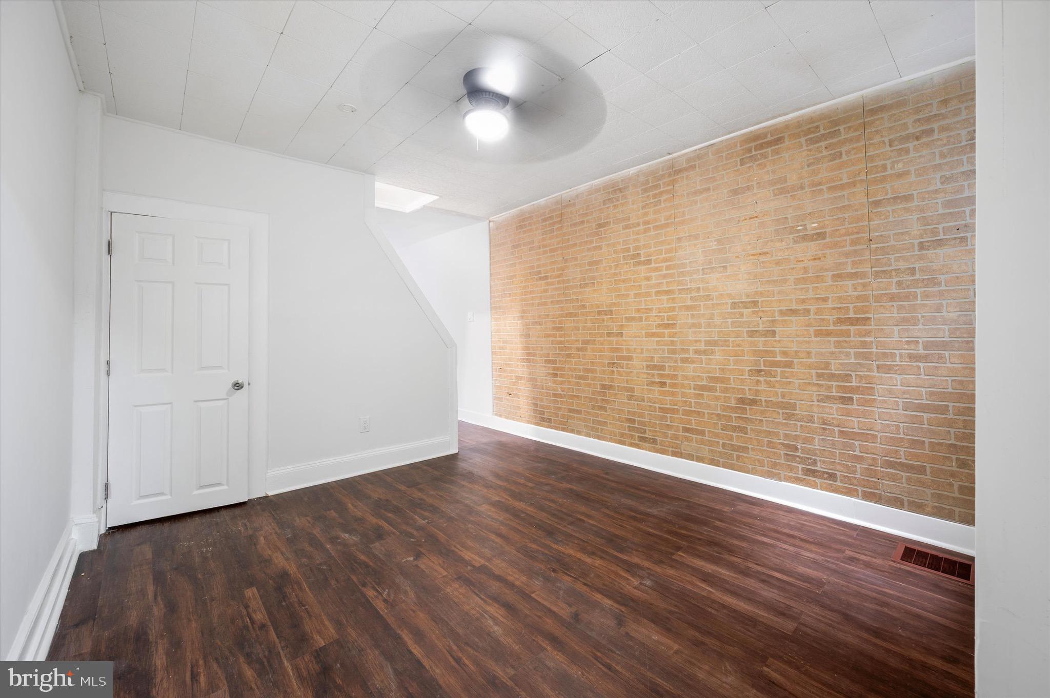 GERMANTOWN (EAST) - Residential