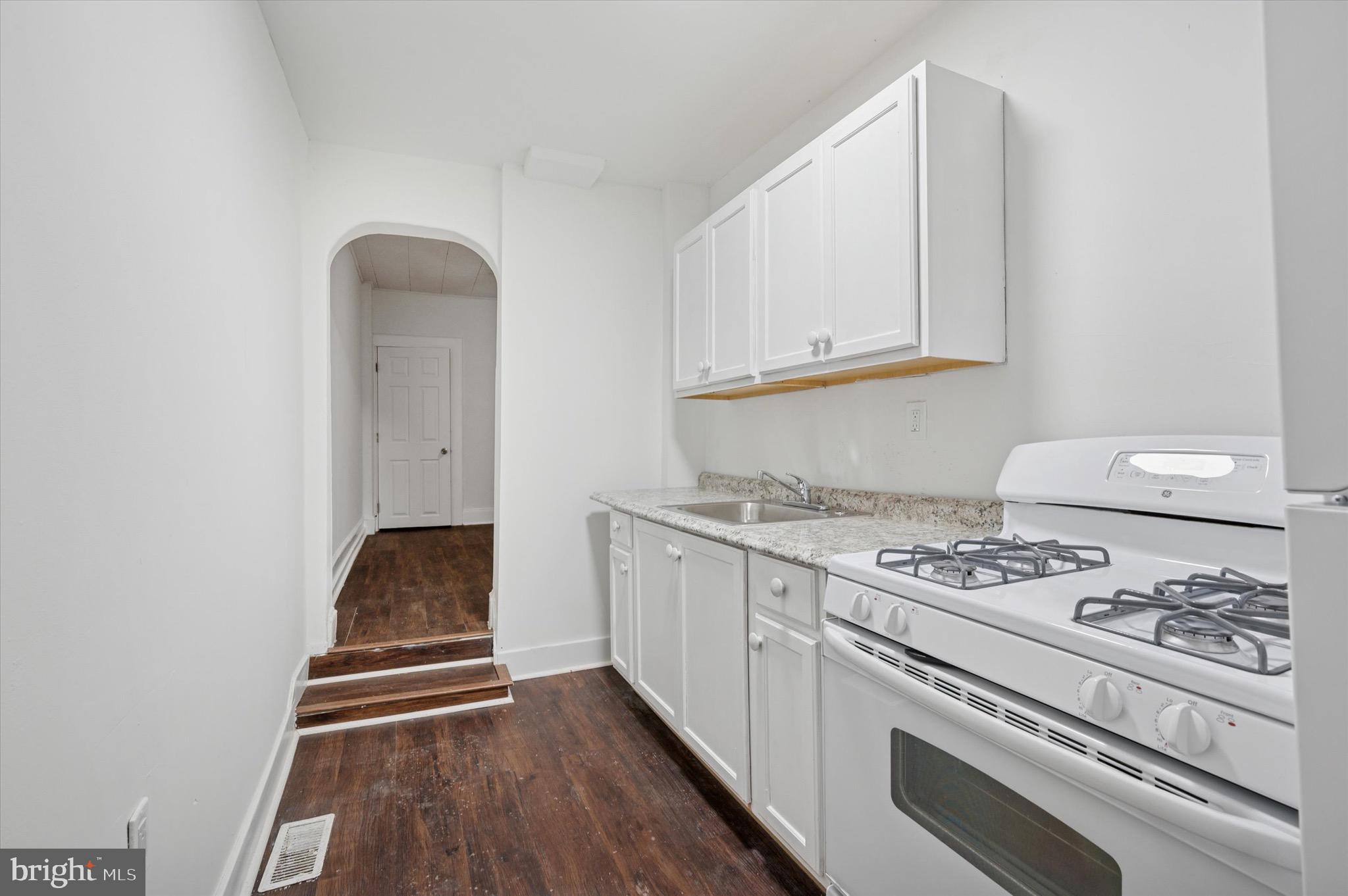 GERMANTOWN (EAST) - Residential