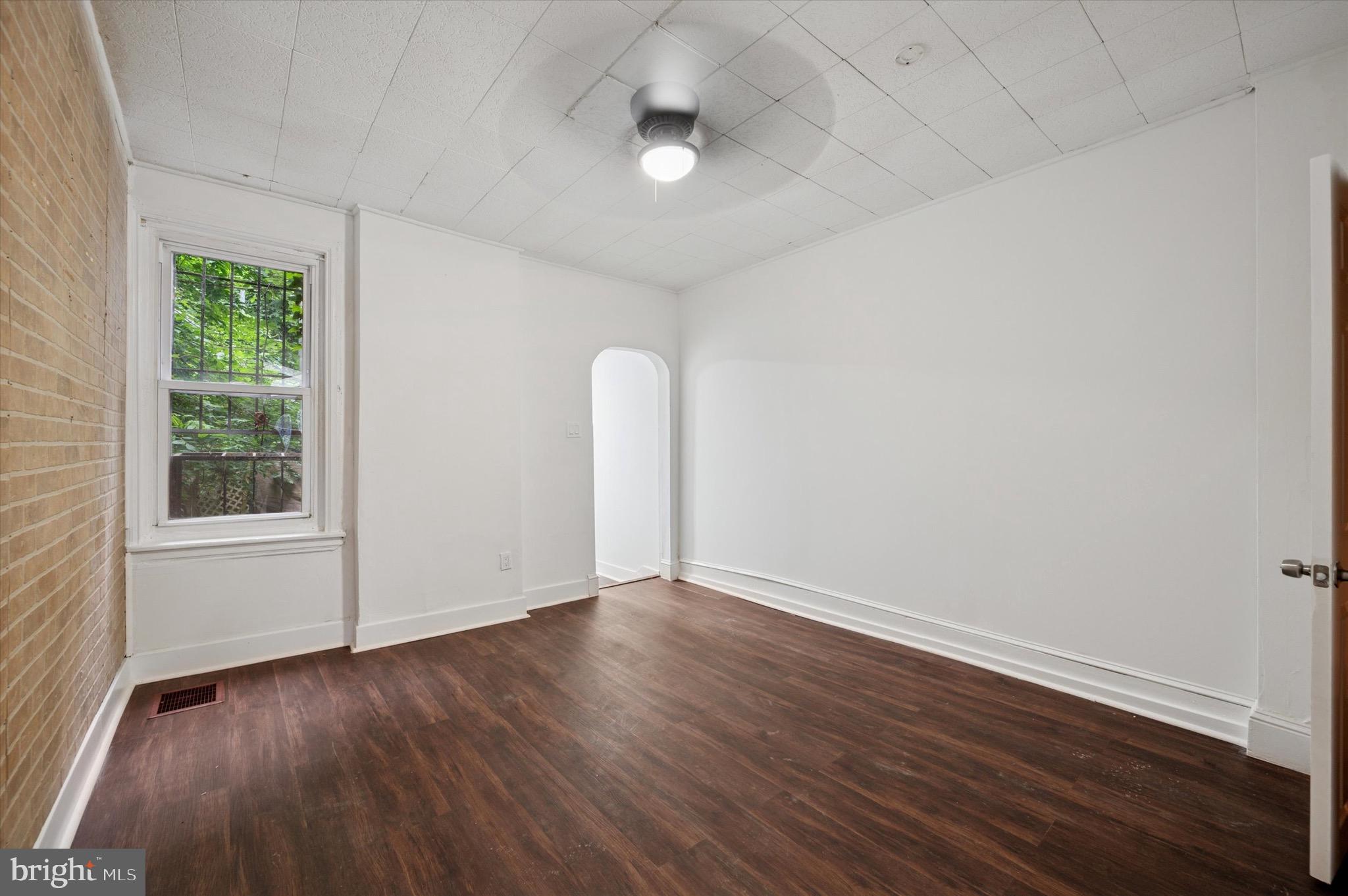 GERMANTOWN (EAST) - Residential