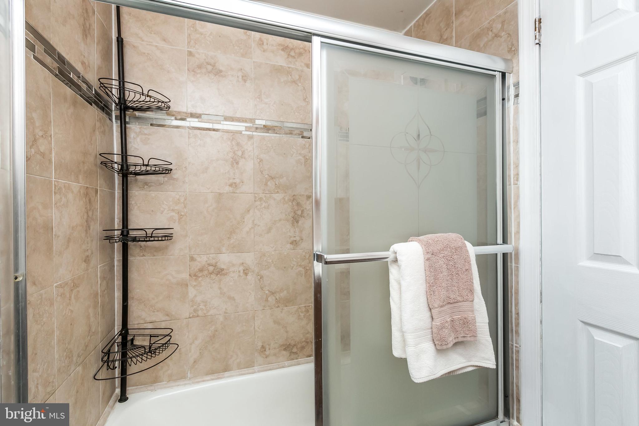 FOX RIDGE MANOR - Residential