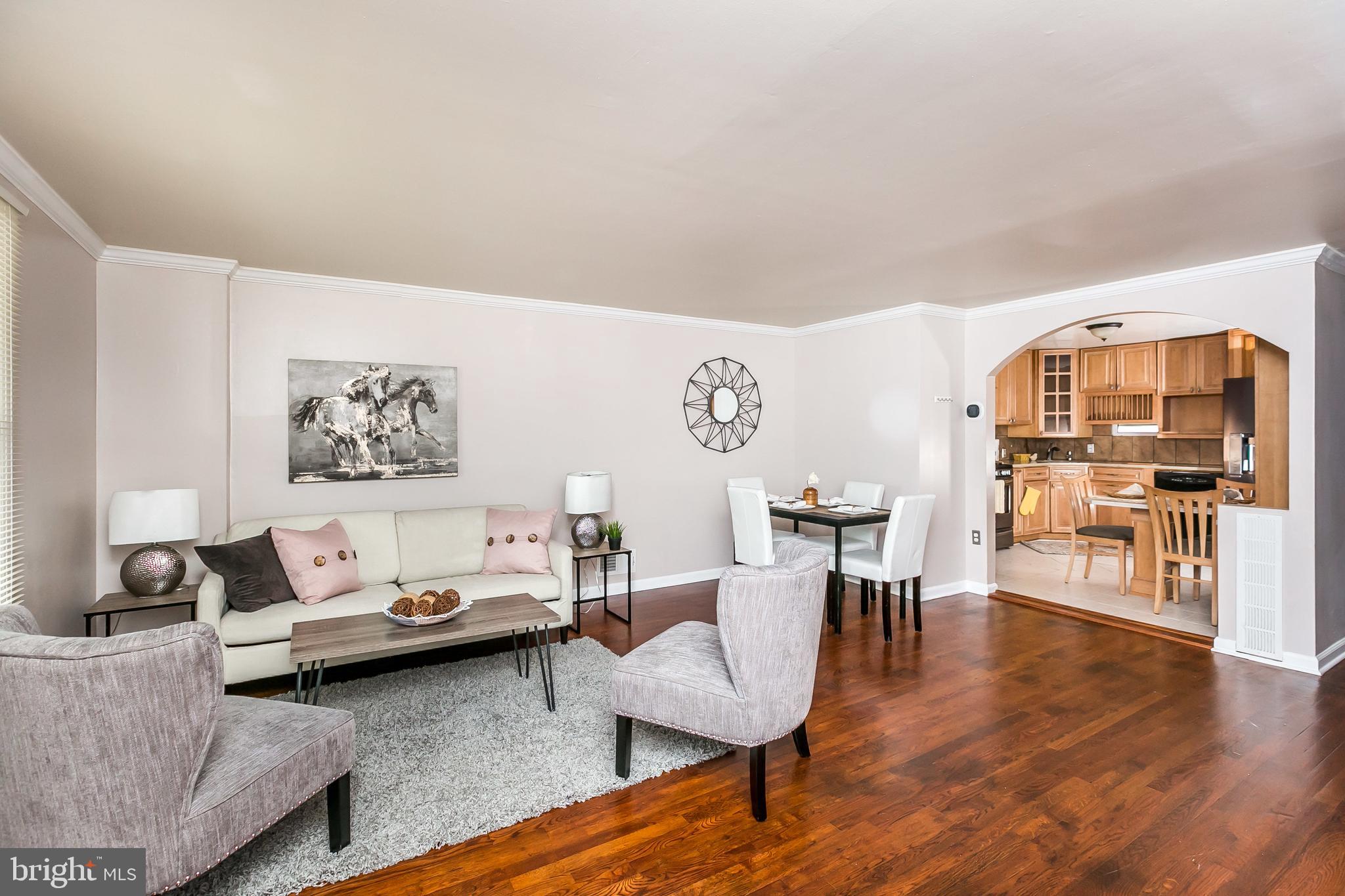 FOX RIDGE MANOR - Residential