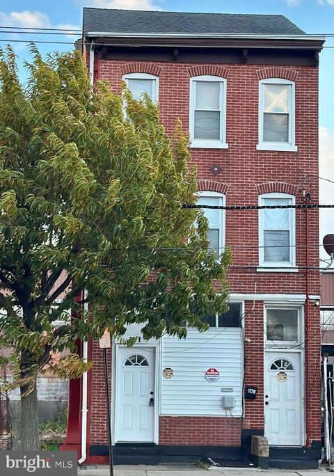 Photo of 547 Perry Street, TRENTON, NJ 08618 (MLS # NJME2071250)