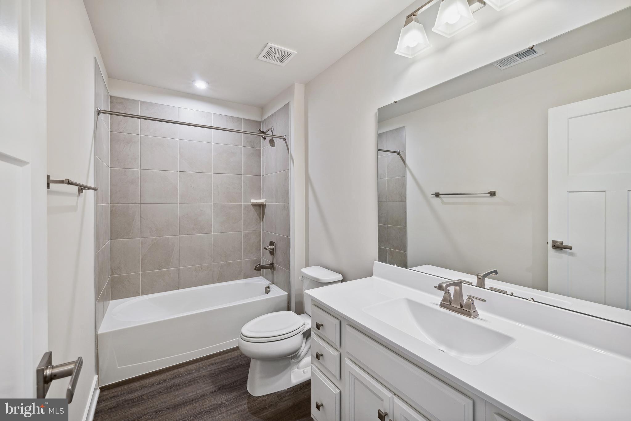 THE LAKES AT MARTINSBURG - Residential