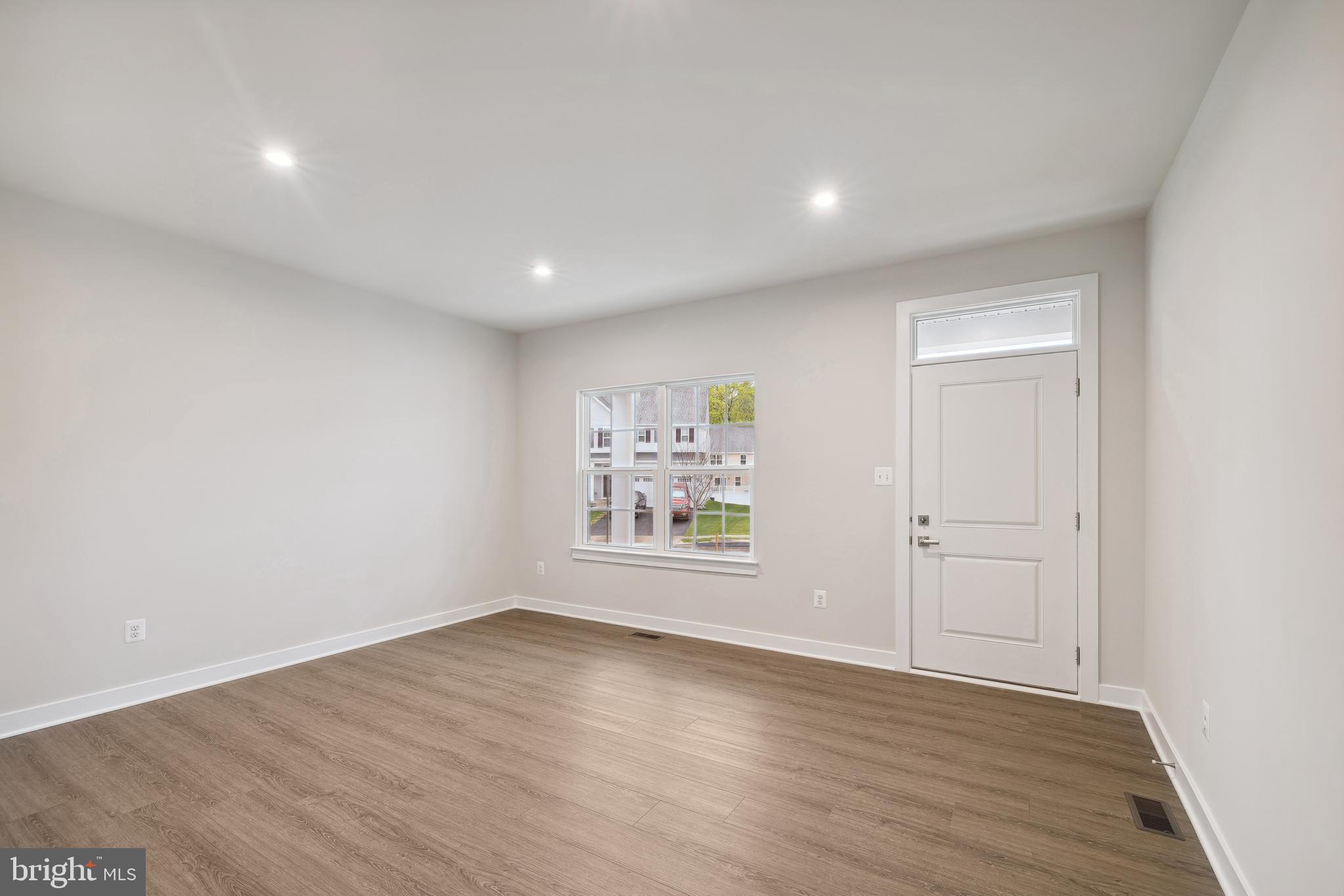 THE LAKES AT MARTINSBURG - Residential