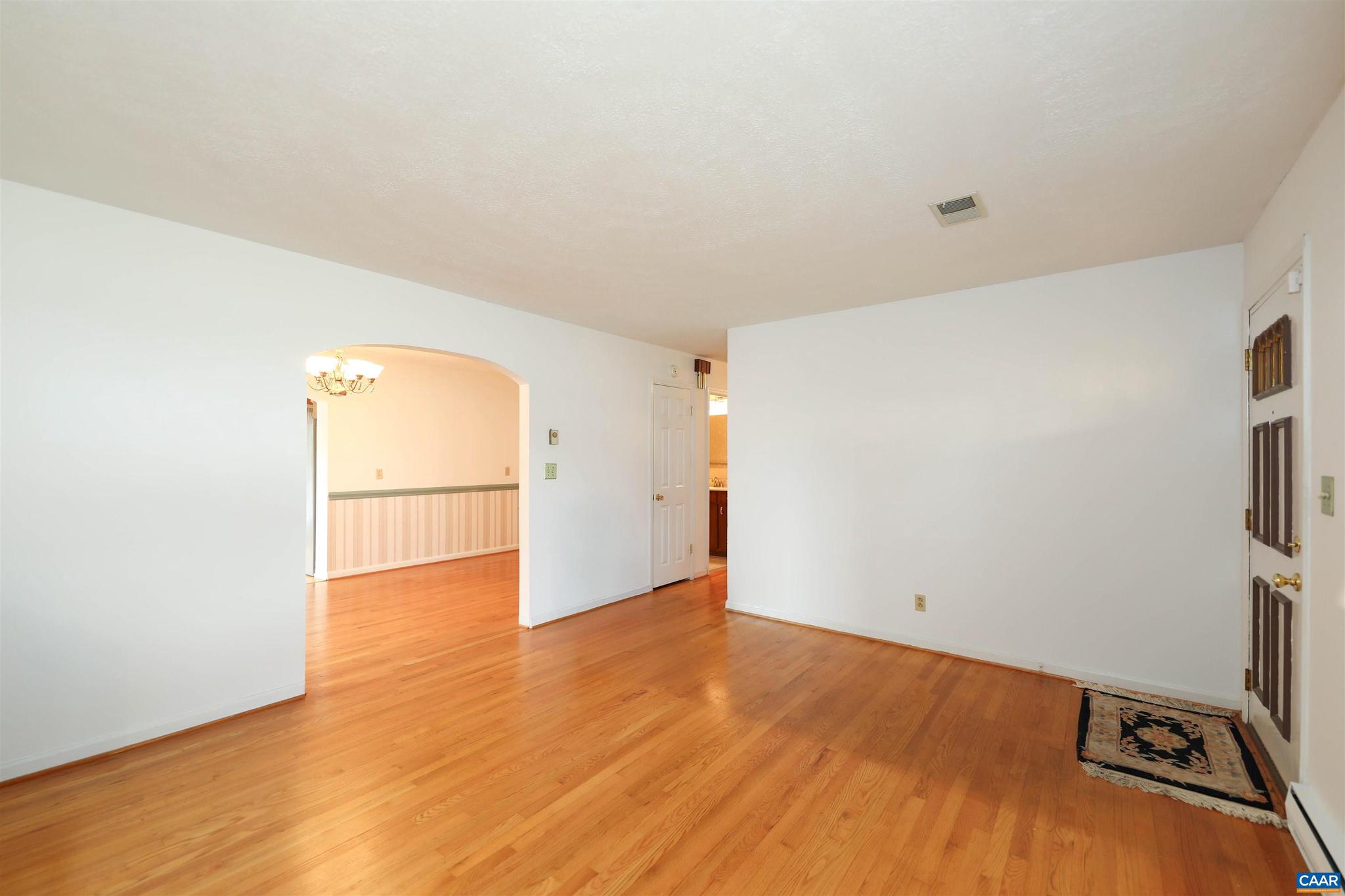 LOCUST GROVE EXT - Residential