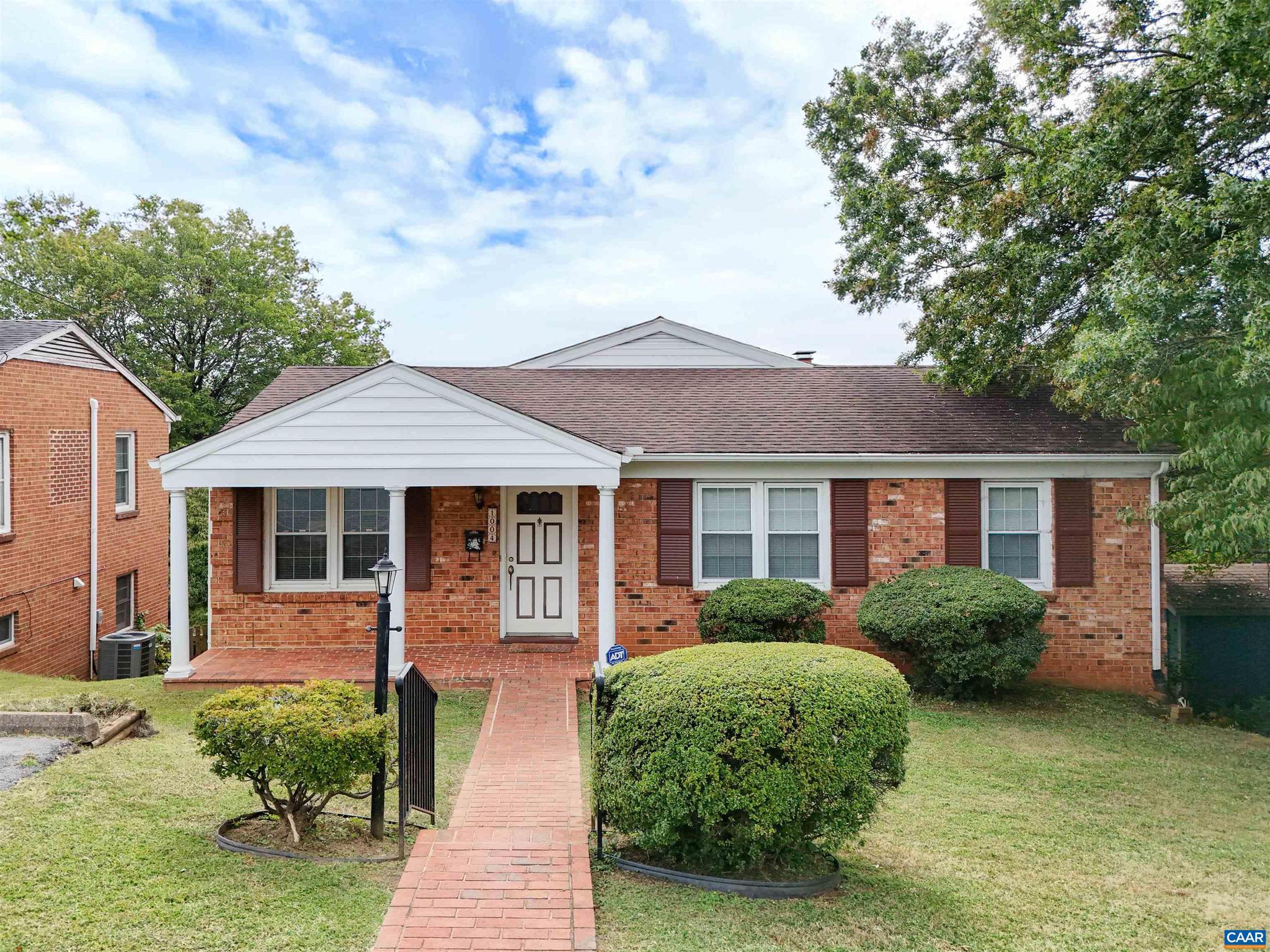 LOCUST GROVE EXT - Residential