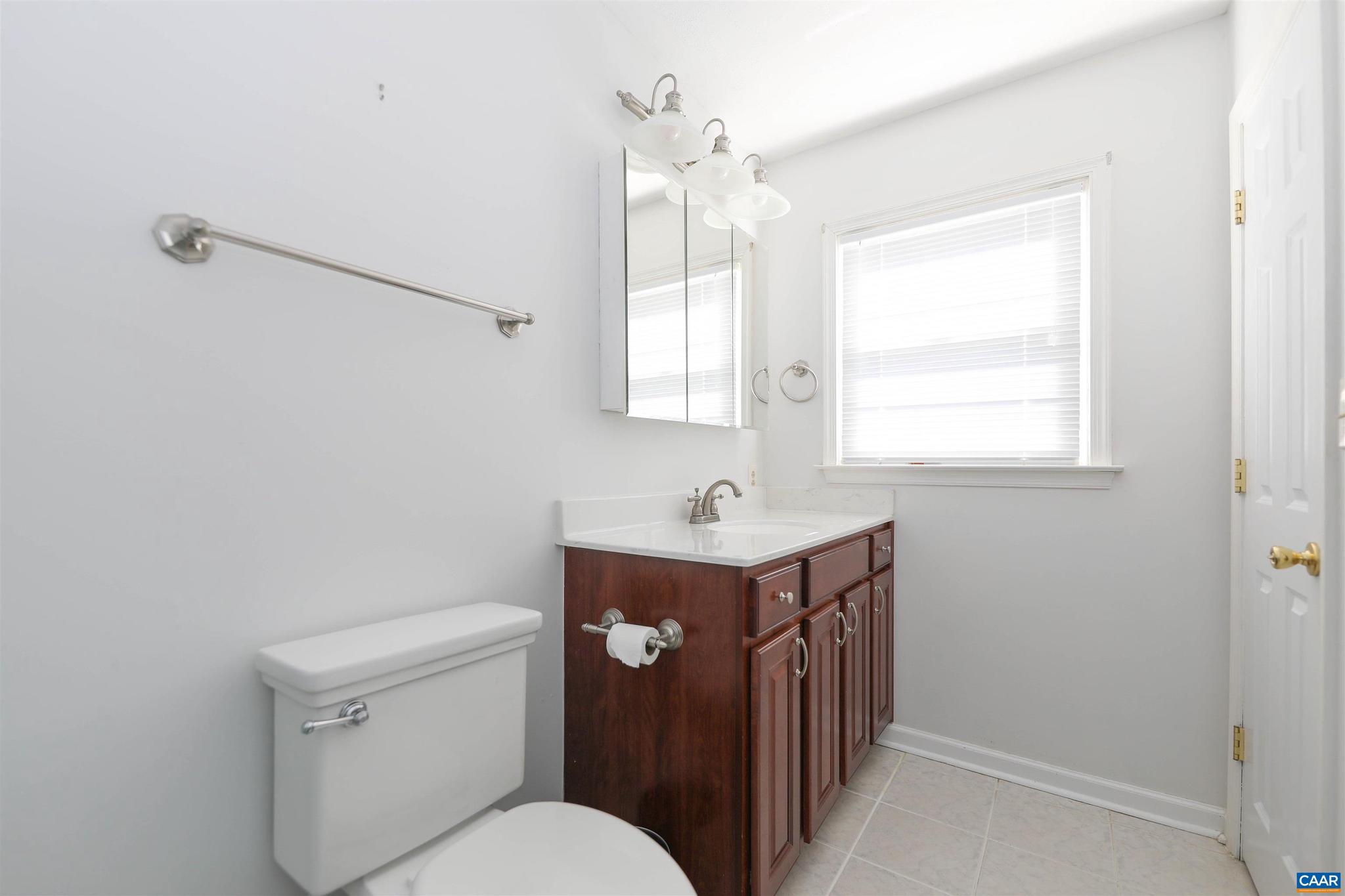 LOCUST GROVE EXT - Residential