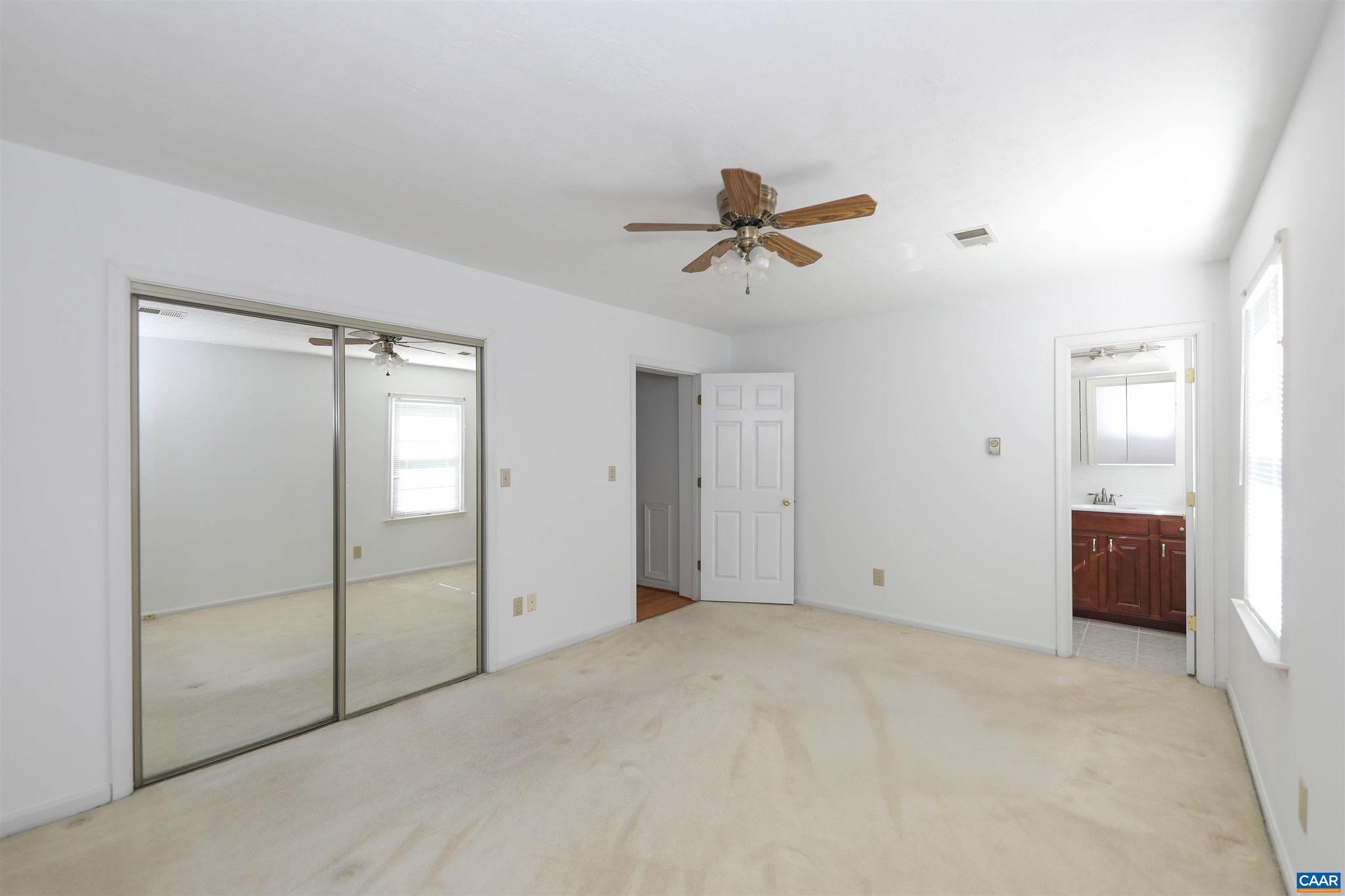 LOCUST GROVE EXT - Residential