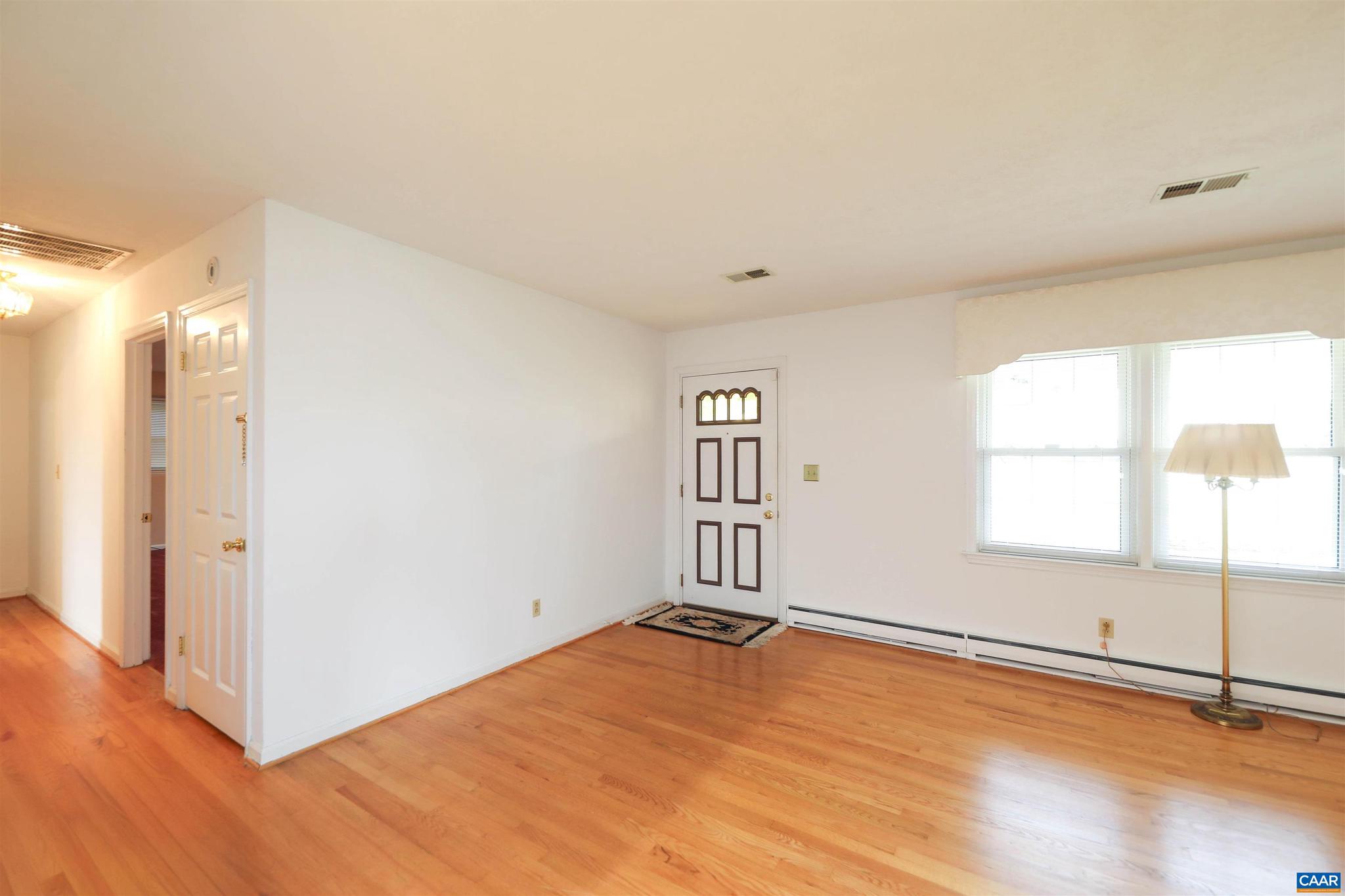 LOCUST GROVE EXT - Residential