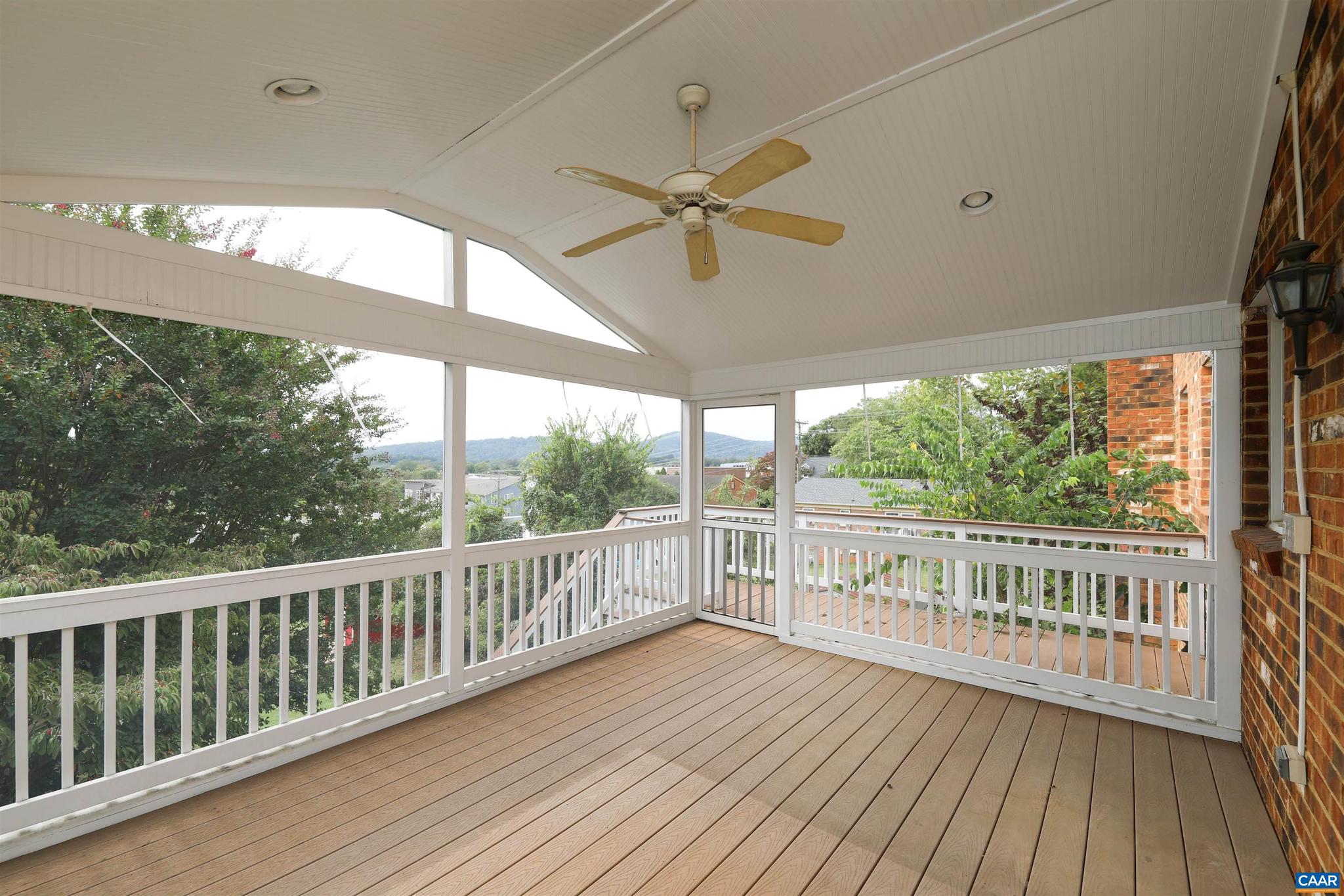 LOCUST GROVE EXT - Residential