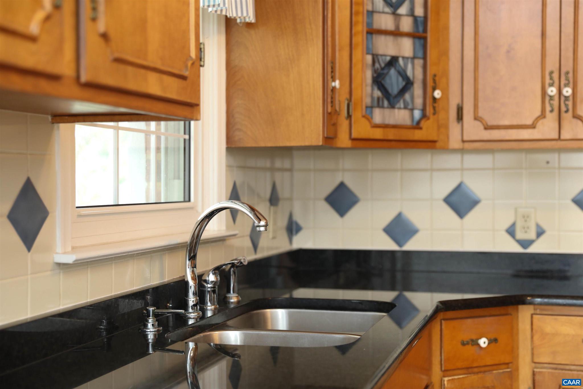 LOCUST GROVE EXT - Residential