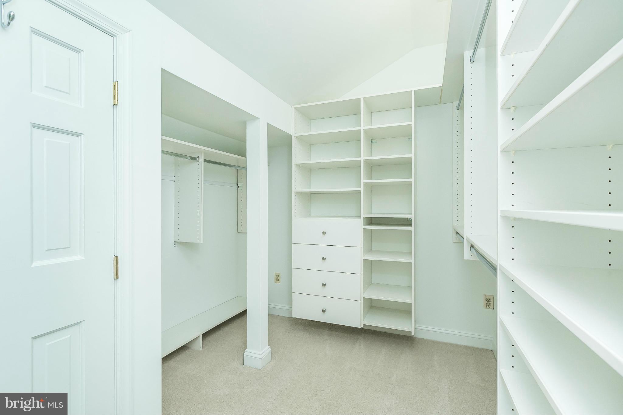 WOODMONT - Residential