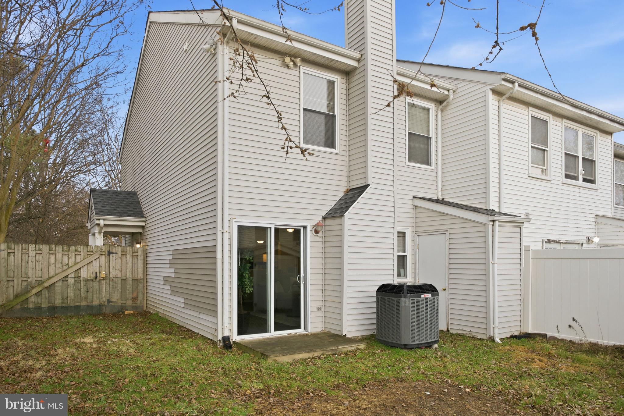 VILLAGE OF PAWNEE - Residential