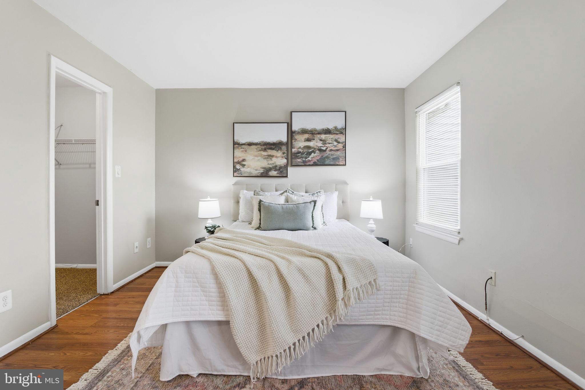 VILLAGE OF PAWNEE - Residential