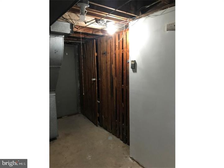 DREXEL MANOR - Residential Lease