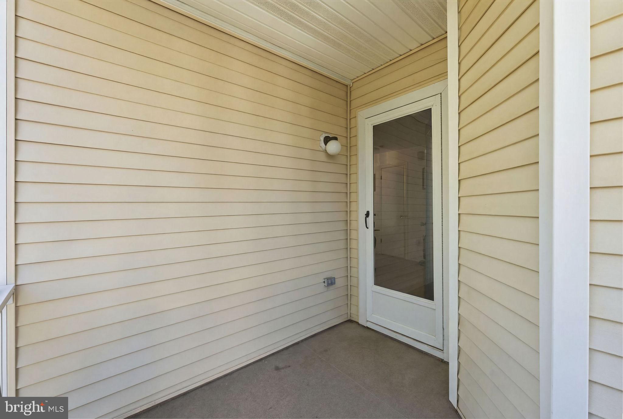 CRESTWOOD CONDO - Residential