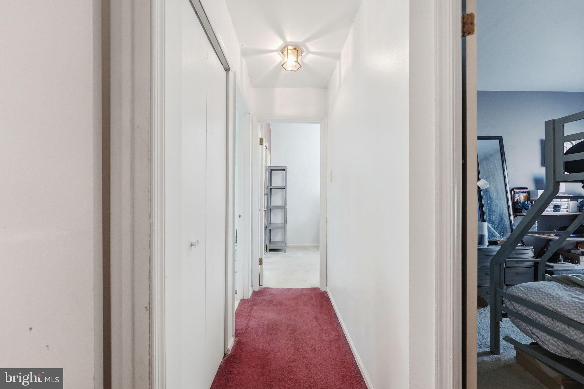 CRESTWOOD CONDO - Residential