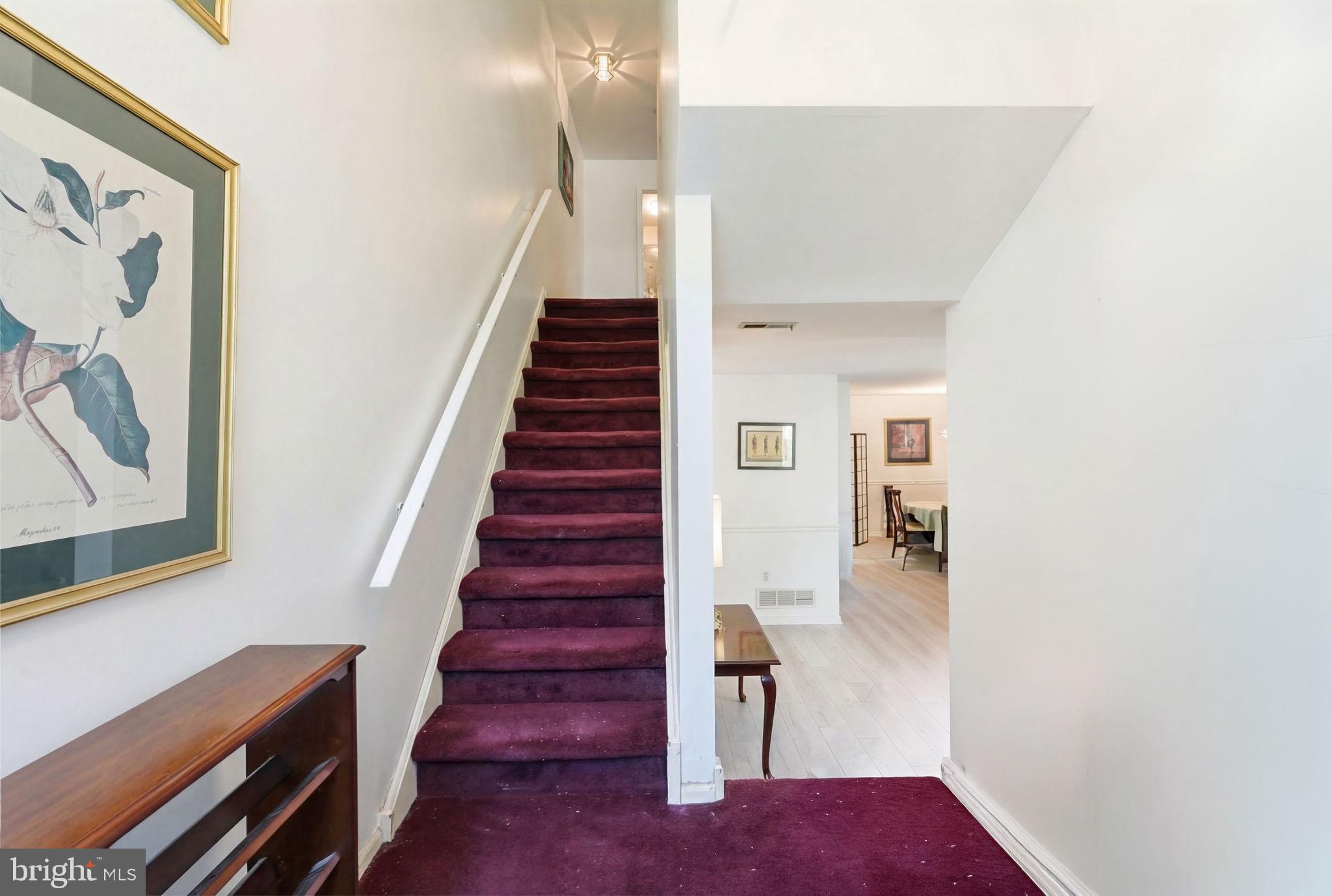 CRESTWOOD CONDO - Residential