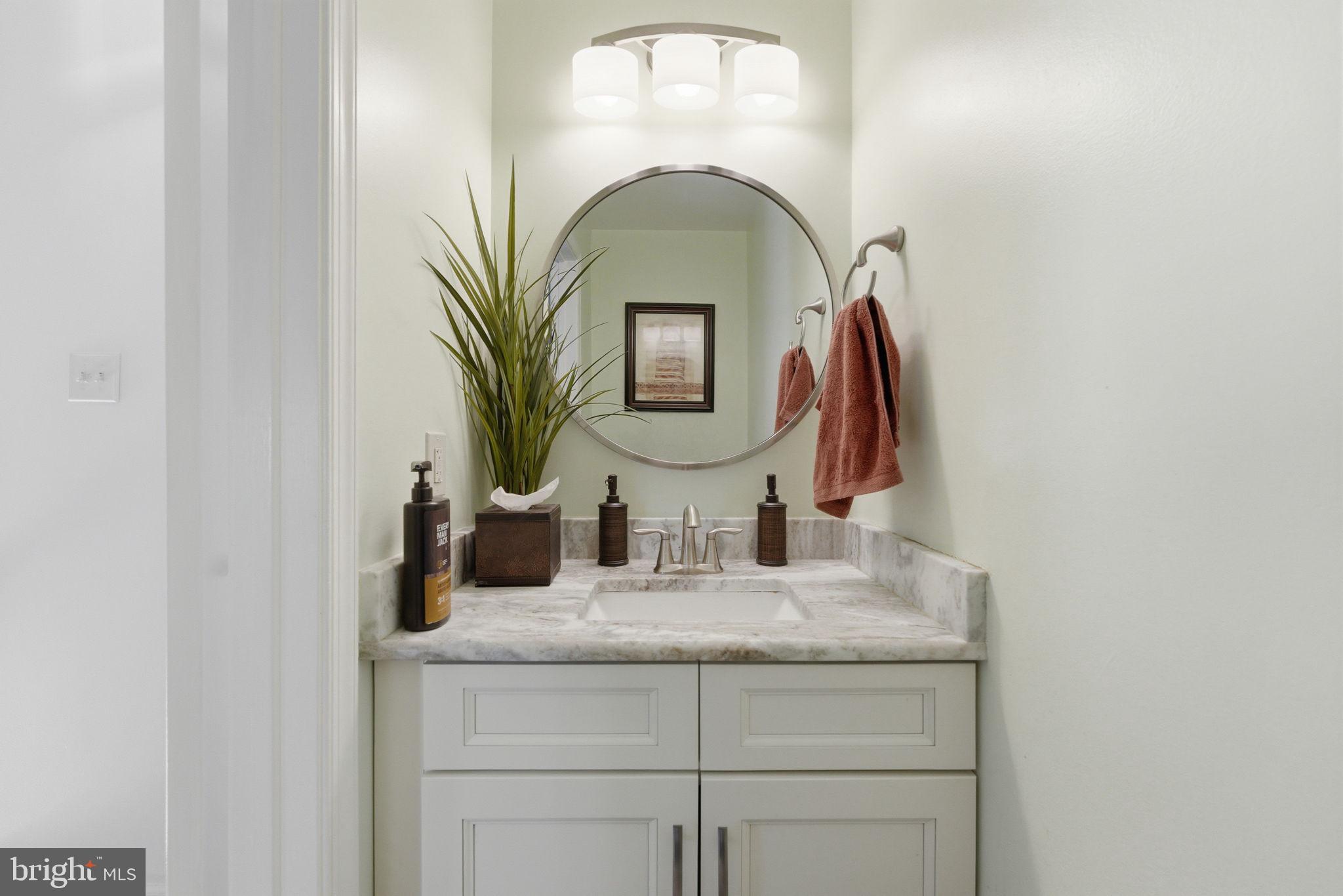 CRESTWOOD CONDO - Residential