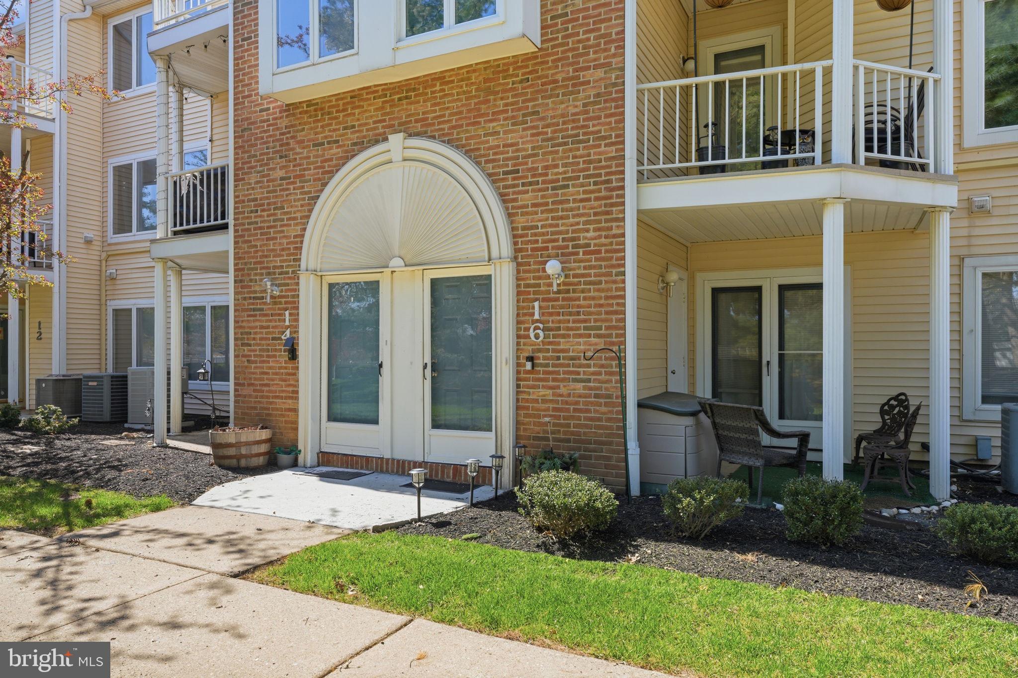 CRESTWOOD CONDO - Residential