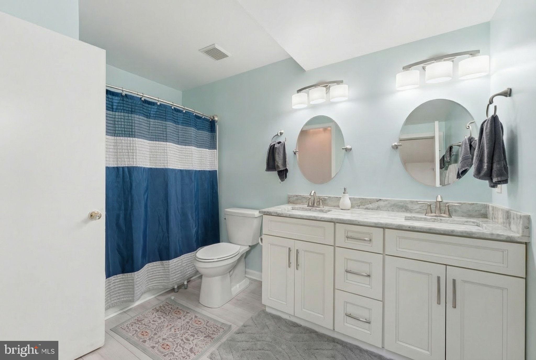 CRESTWOOD CONDO - Residential