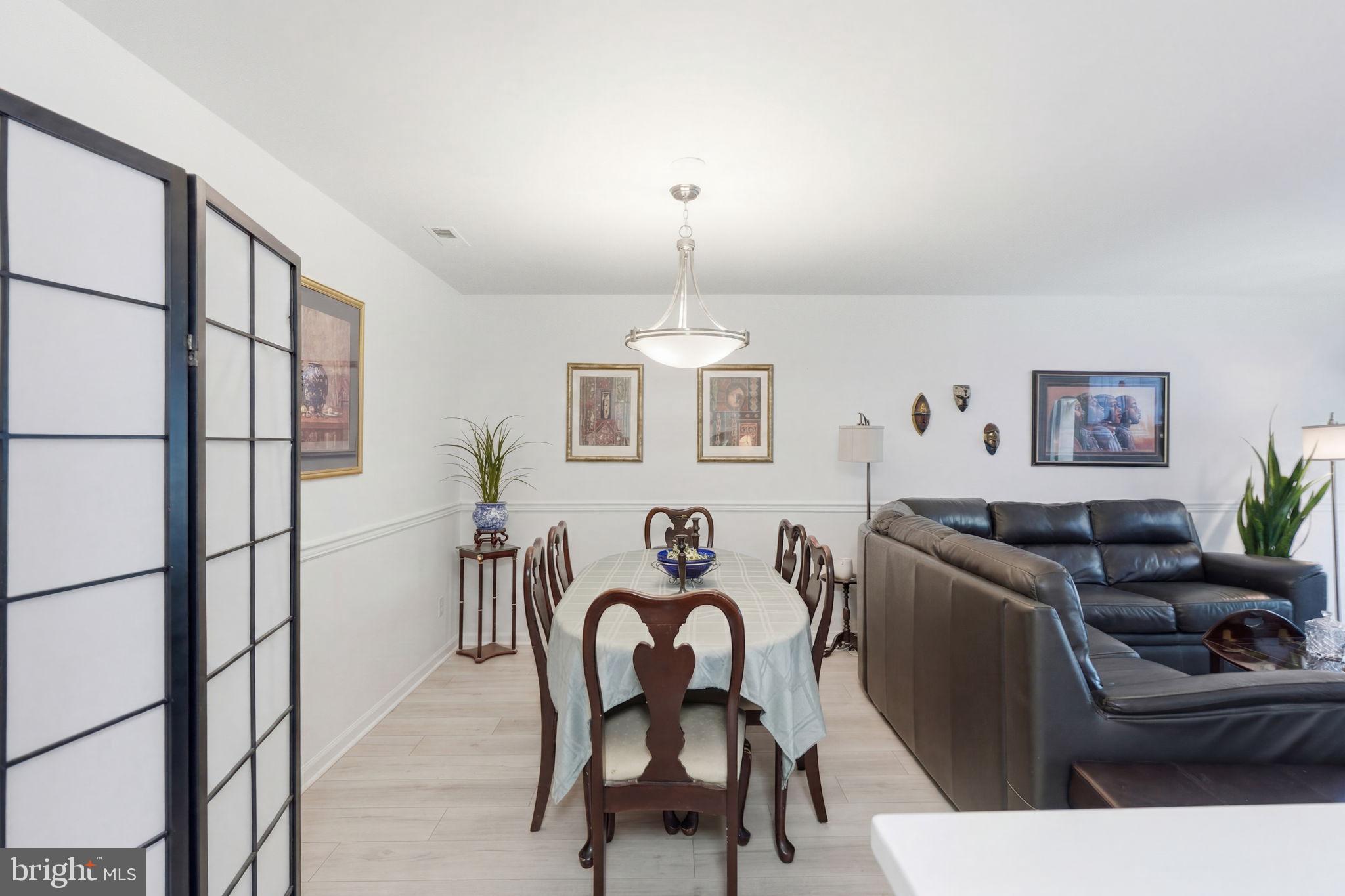 CRESTWOOD CONDO - Residential