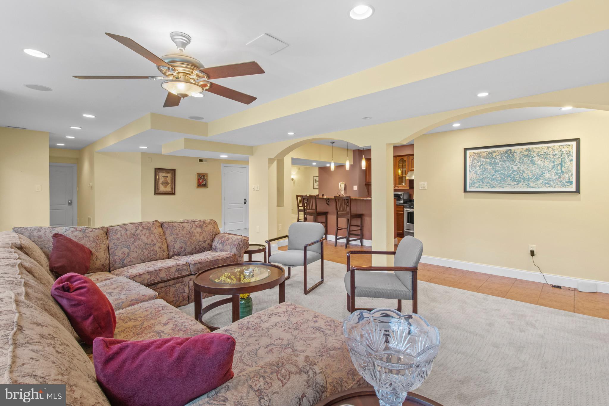 ROSE TREE ESTS - Residential