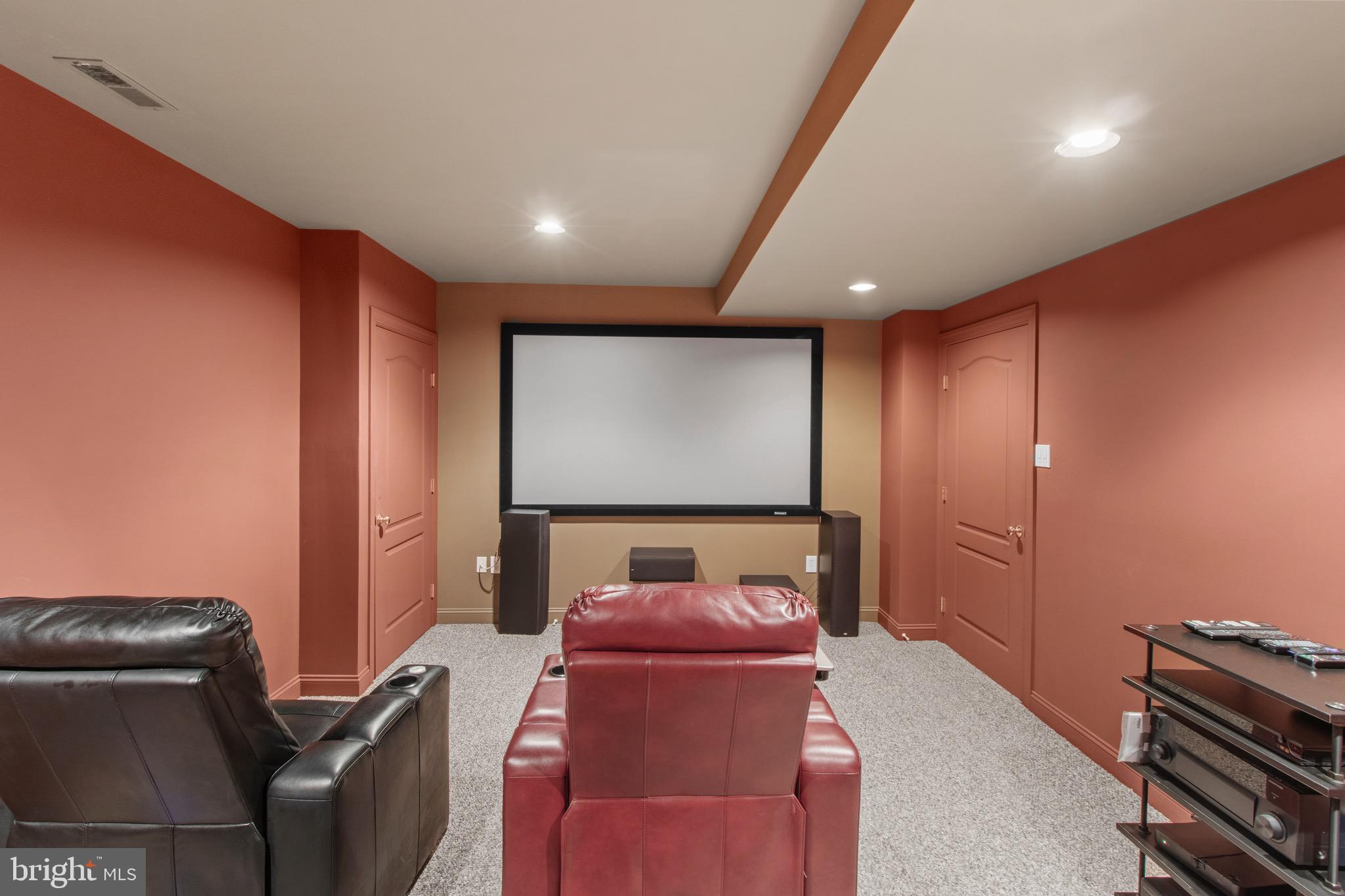 ROSE TREE ESTS - Residential